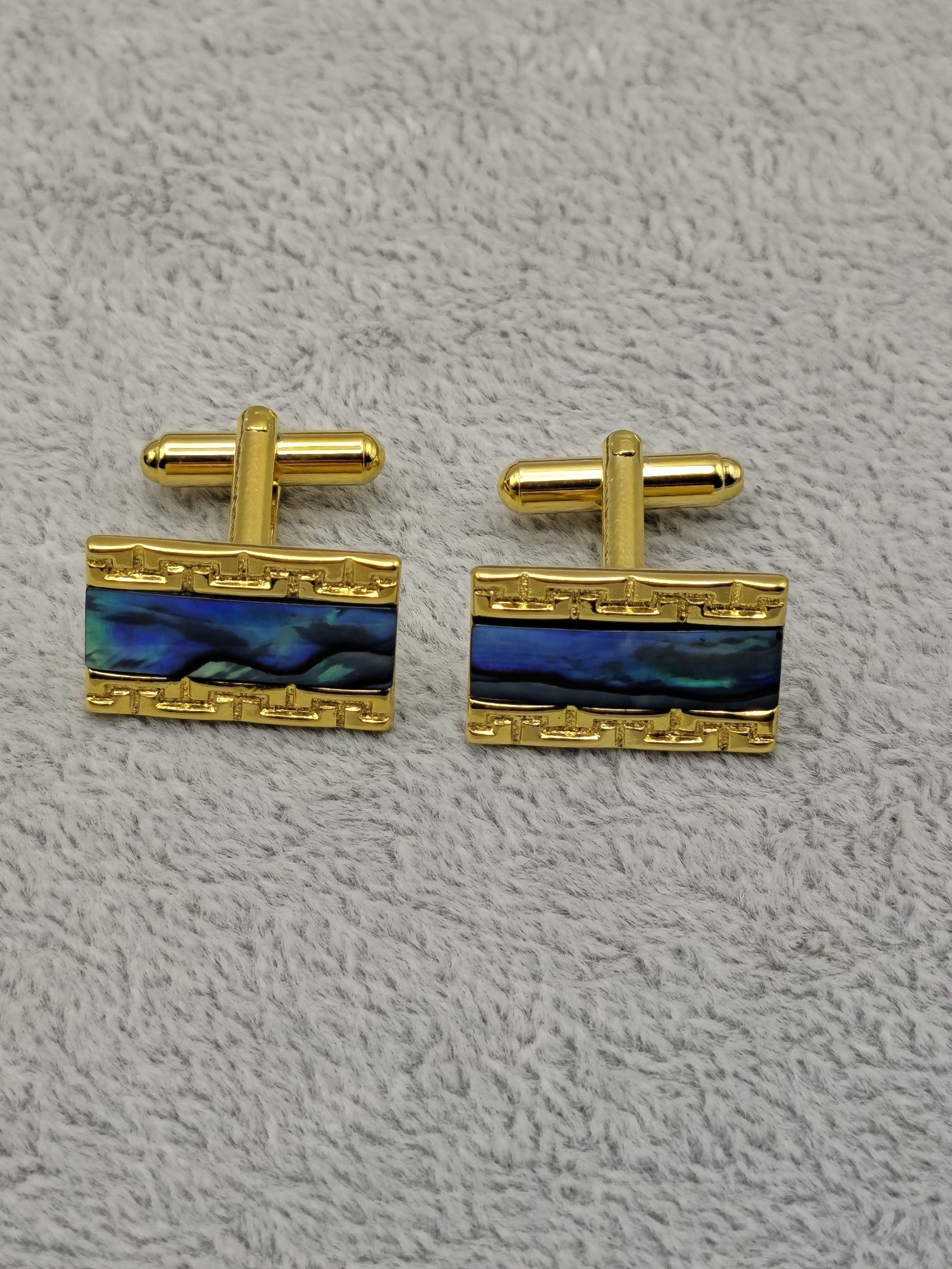 Ariki Gold Plate NZ Paua Tie Clip & Cufflinks Set image 7