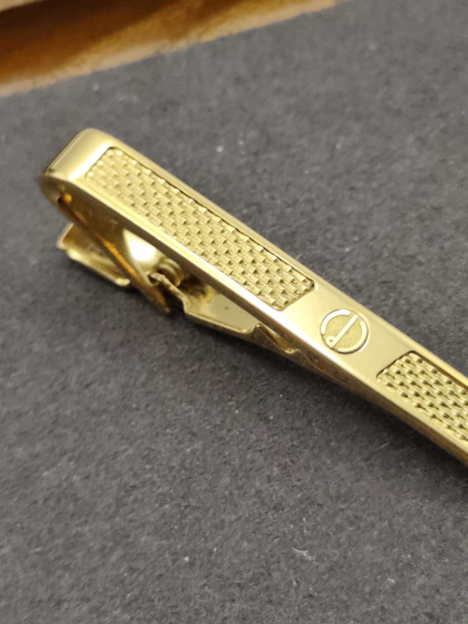Dunhill Gold Plated Textured Tie Clip with Box image 6