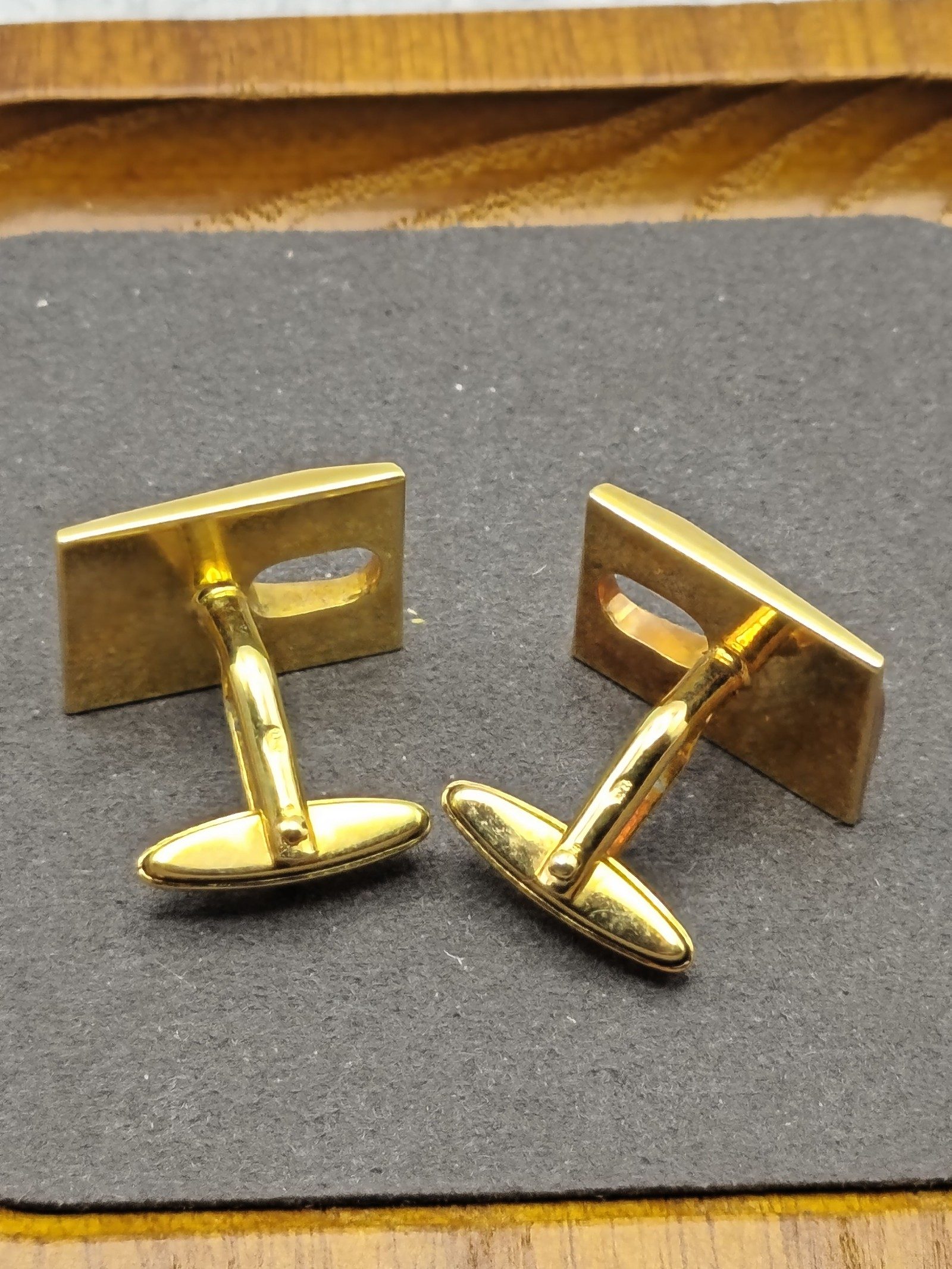 Lanvin Gold Tone Rectangular Cufflinks with Cutout Pattern image 9