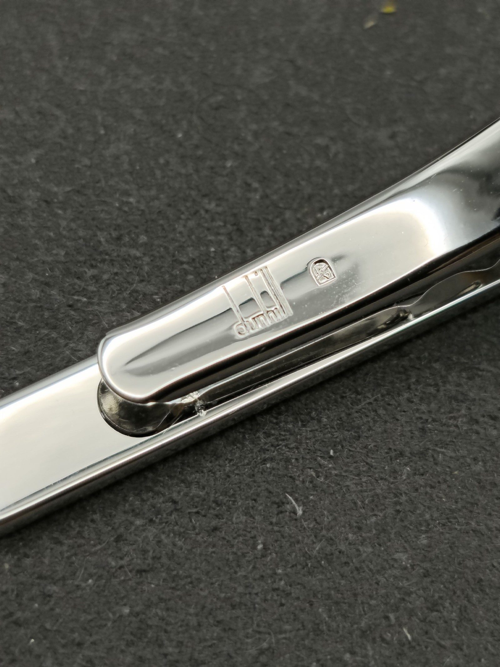 Dunhill Silver & Gold Men's Tie Clip image 9