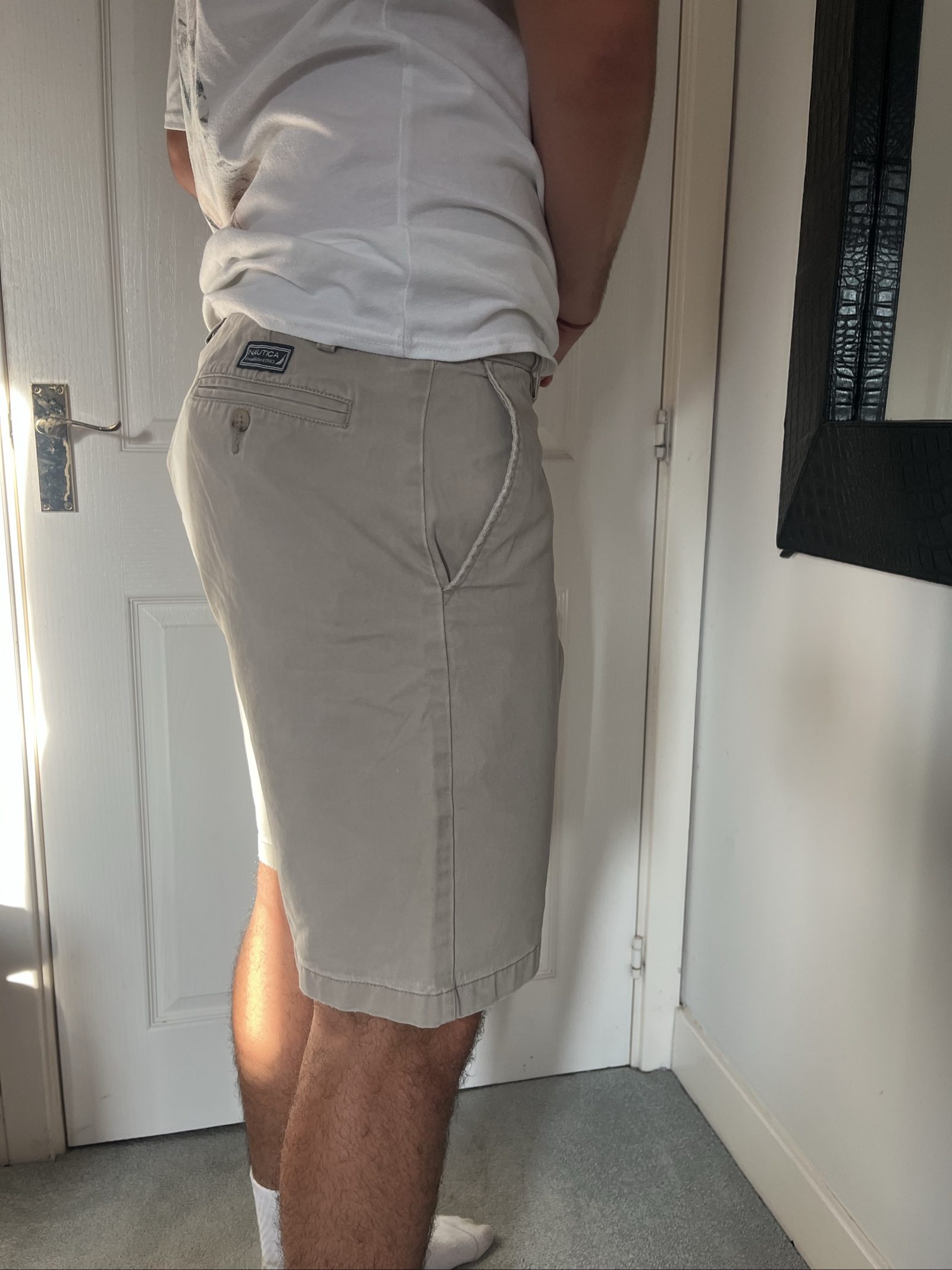 Nautica Men's Beige Cotton Chino Shorts Medium