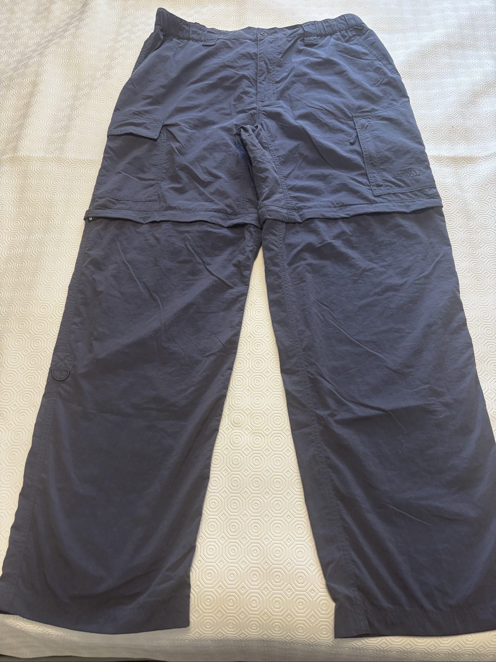 The North Face Men's Navy Zip-Off Cargo Trousers Large