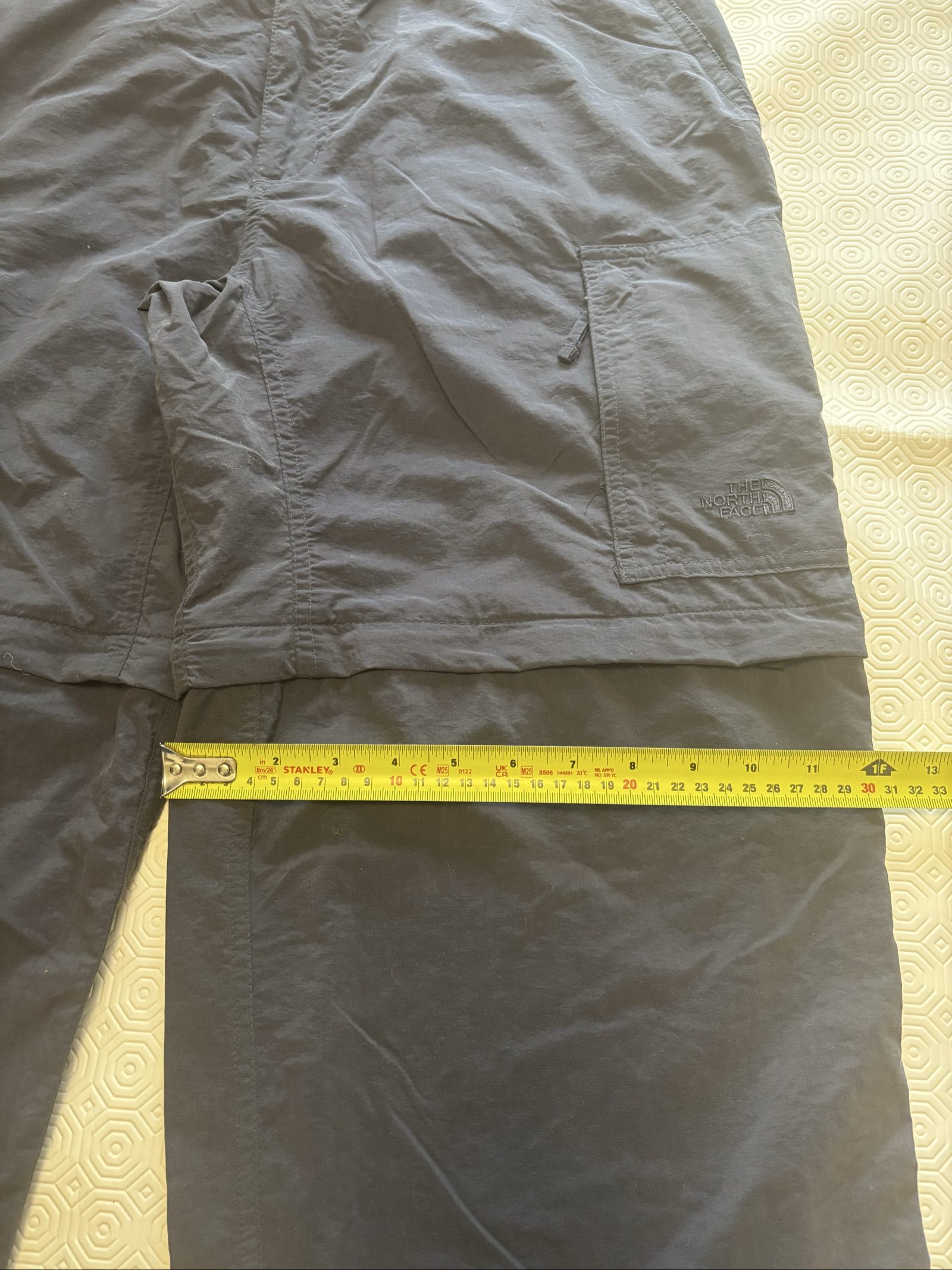 The North Face Men's Navy Zip-Off Cargo Trousers Large image 3