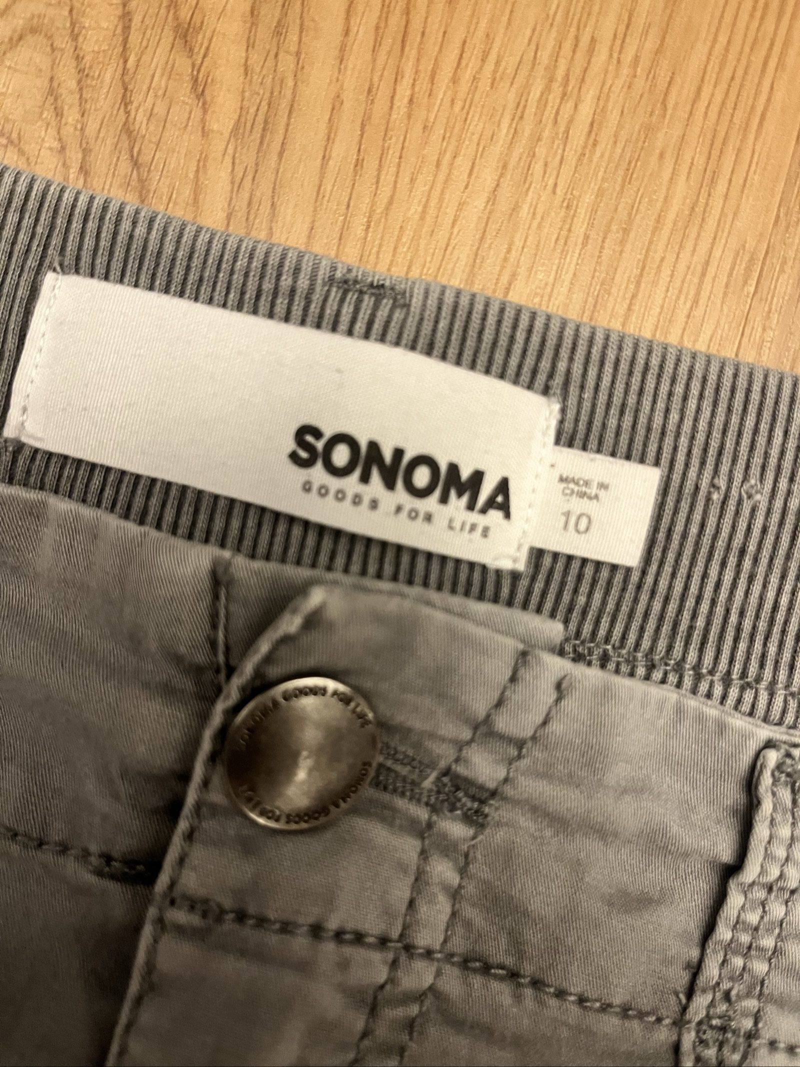 Sonoma Women's Grey Cargo Pants Size 10 image 2