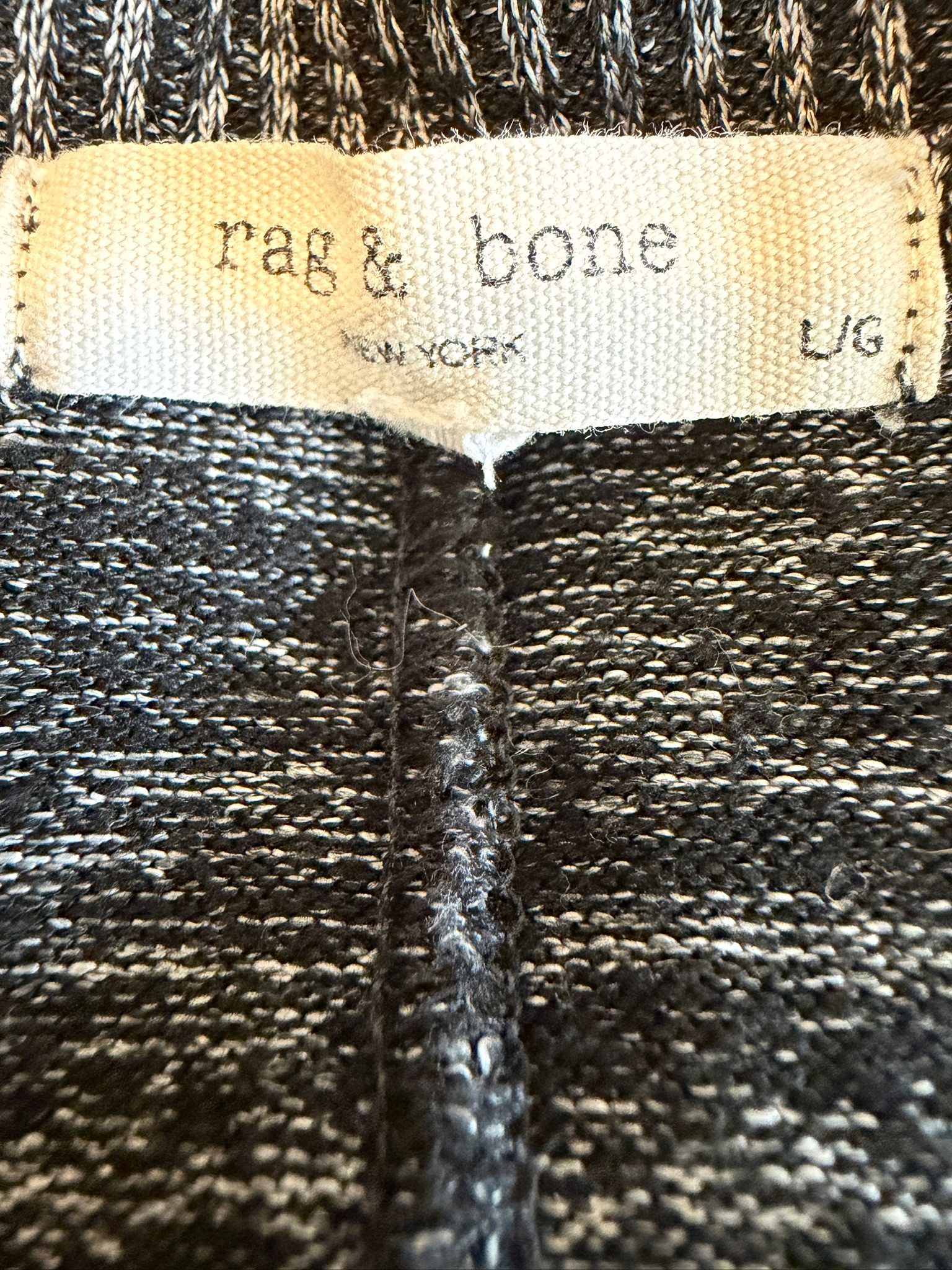 Rag & Bone Avryl V-Neck Tee - Large image 3