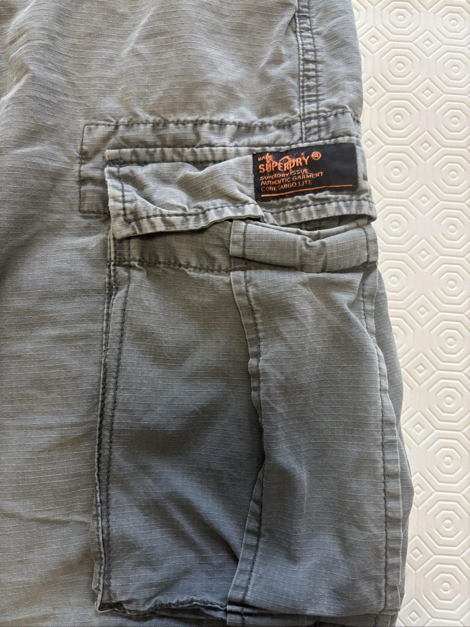 Superdry Men's Grey Core Cargo Lite Shorts image 2