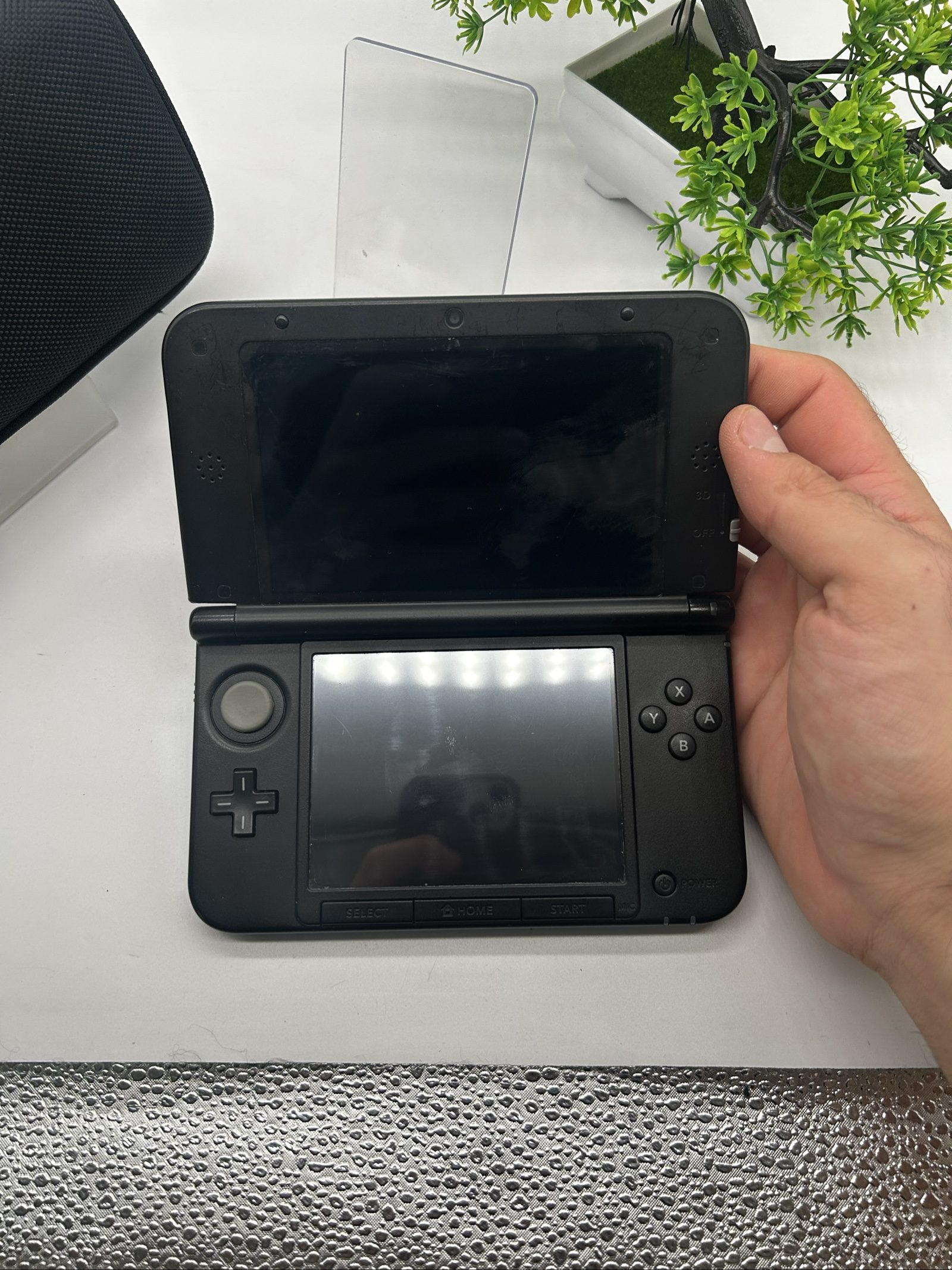 Nintendo 3DS XL Blu + Caricatore Originale + Custodia + SD 4GB image 4