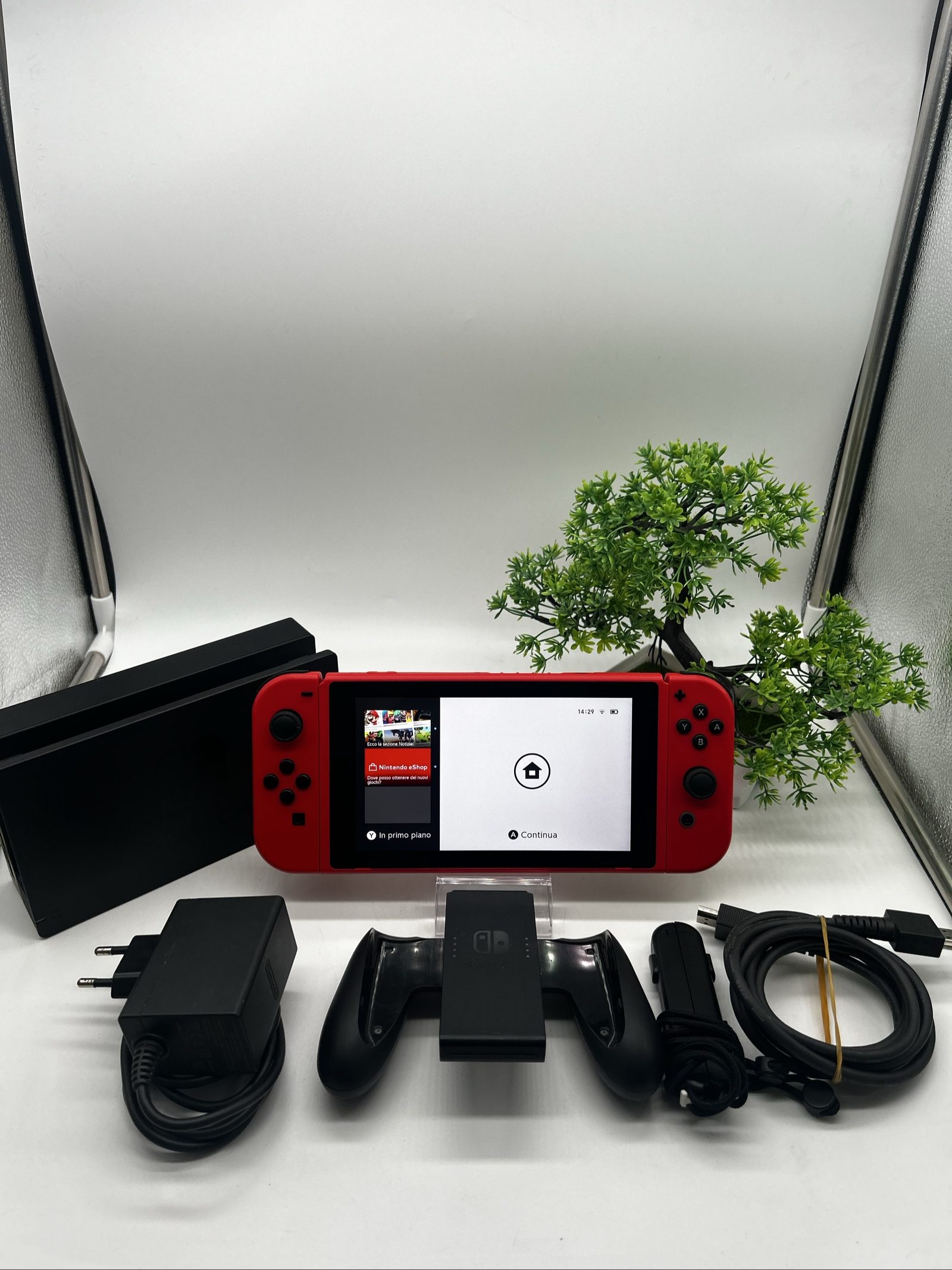 Nintendo Switch V2 Super Mario Rossa – Edizione Limitata – Accessori Originali