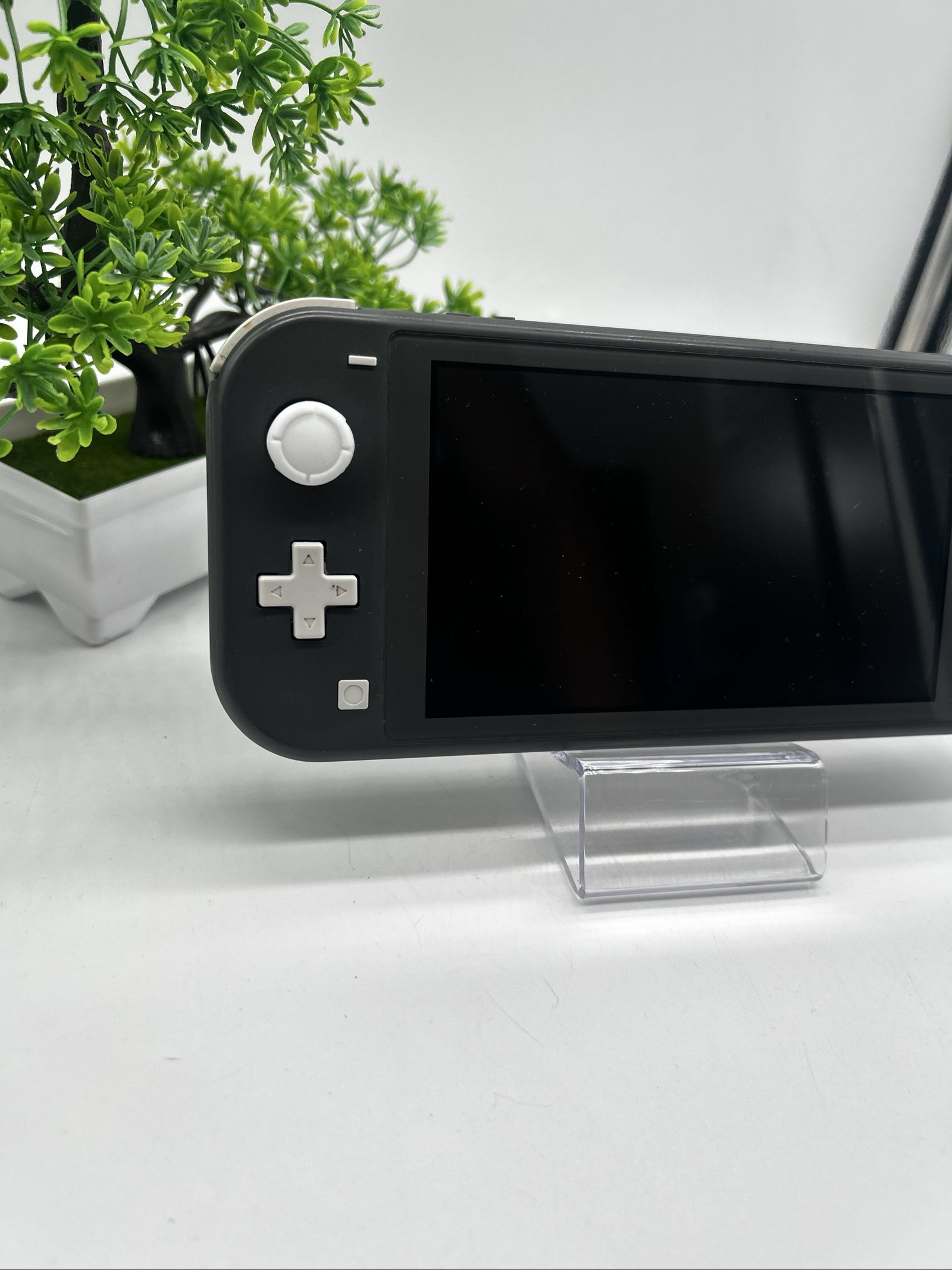 Nintendo Switch Lite Grigia – Ottime Condizioni + Cavo USB image 6