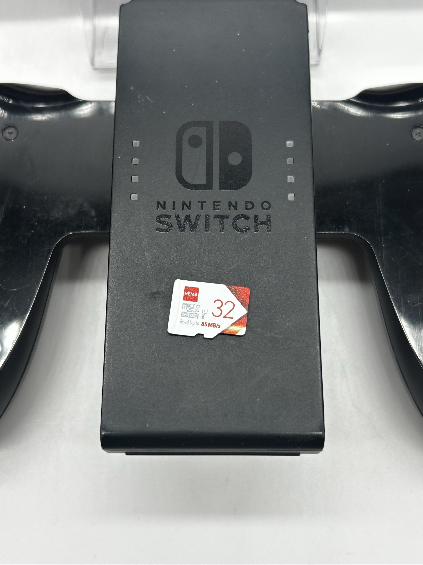 Nintendo Switch V2 Blu/Rossa + Scatola +SD 32GB – Accessori Originali-Eccellente image 3