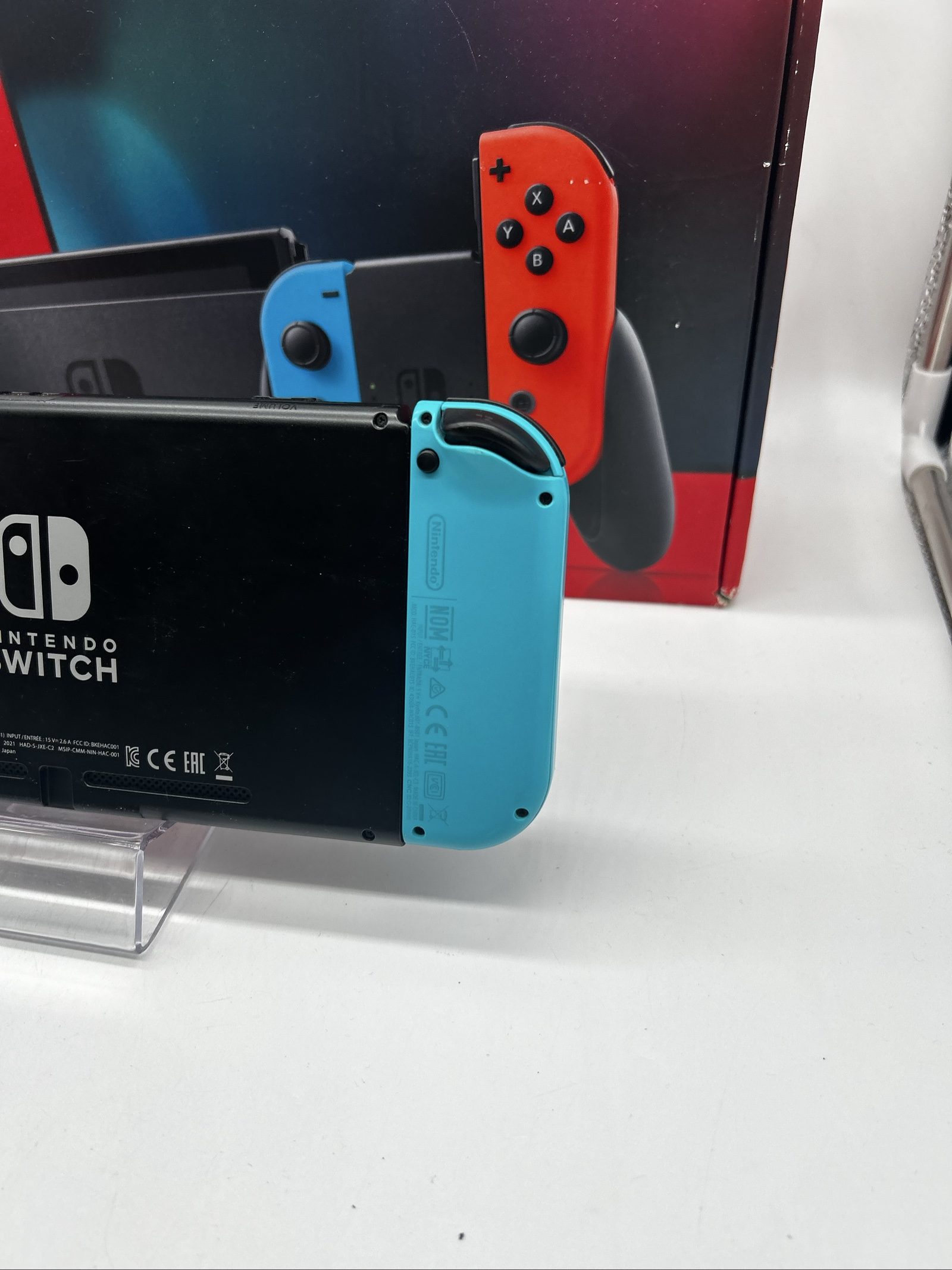Nintendo Switch V2 Blu/Rossa + Scatola +SD 64GB – Accessori Originali-Eccellente image 10