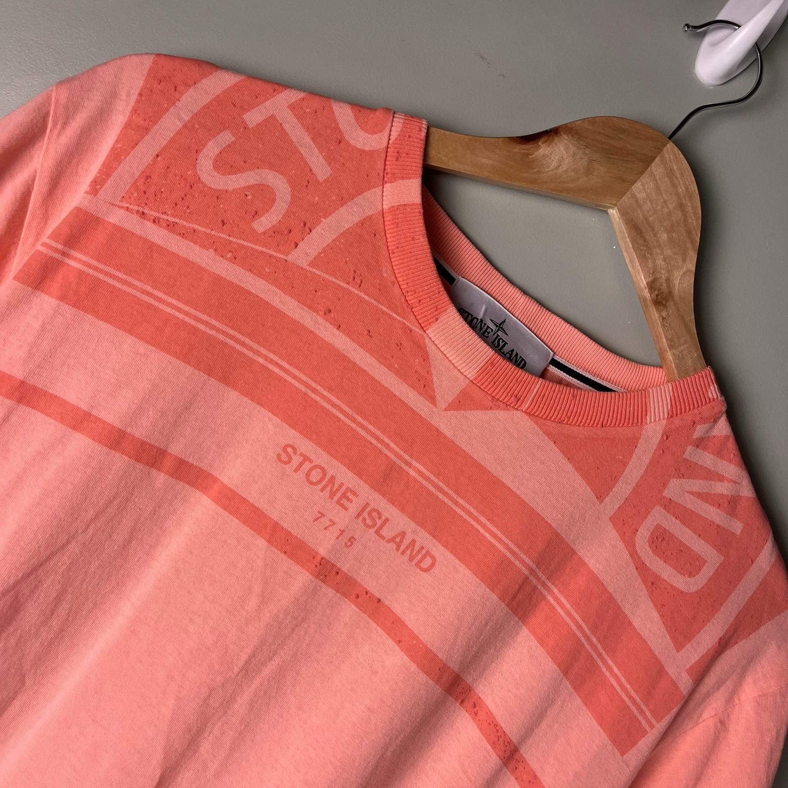 Stone Island Coral Graphic Compass bobbly Print T-Shirt image 2