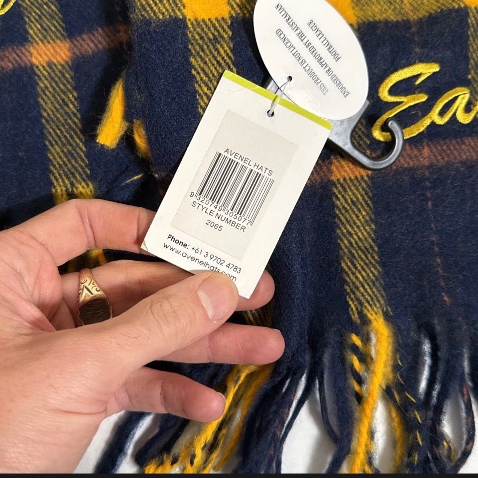 New With Tags West Coast Eagles AFL Scarf Blue Yellow Retro Tartan Avenel Acrylic image 3