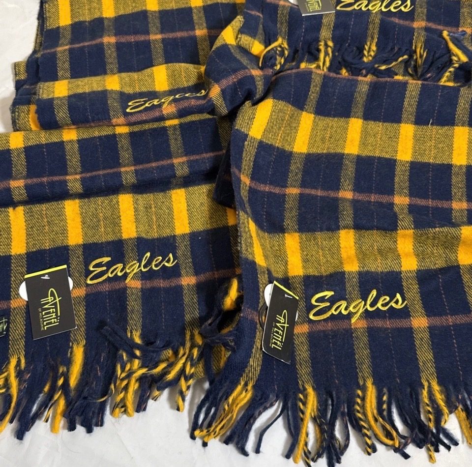 New With Tags West Coast Eagles AFL Scarf Blue Yellow Retro Tartan Avenel Acrylic image 5