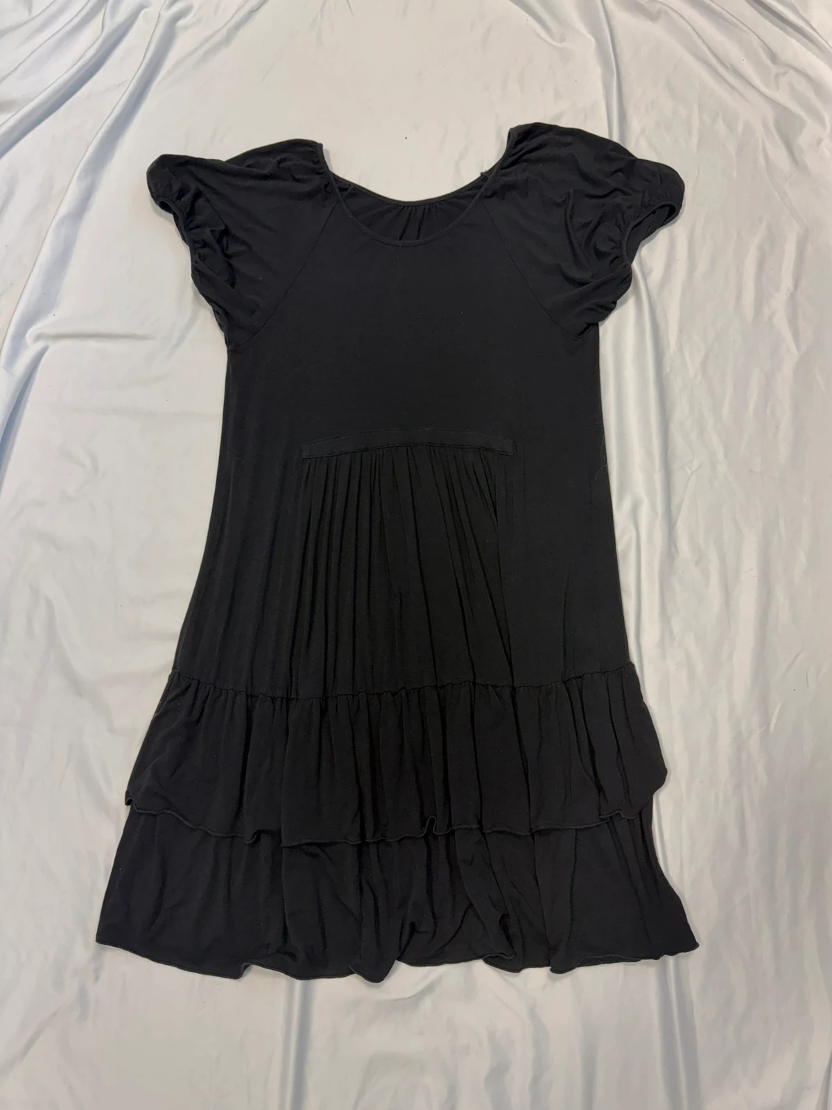 Vintage black plissed lightweight dress image 2