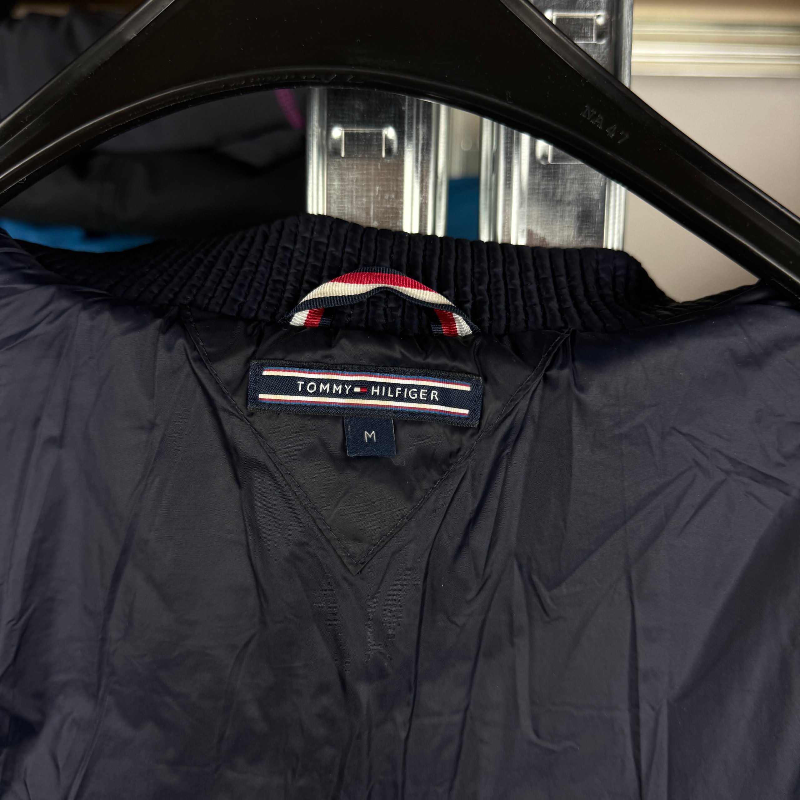 Women`s Tommy Hilfiger Navy Light Puffer Bomber Down Jacket Size M image 9