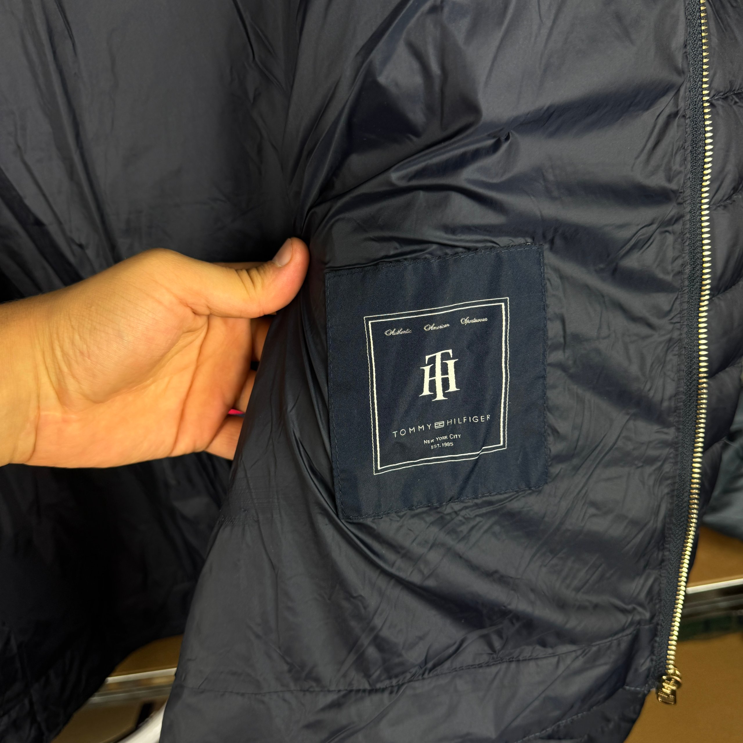 Women`s Tommy Hilfiger Navy Light Puffer Bomber Down Jacket Size M image 10