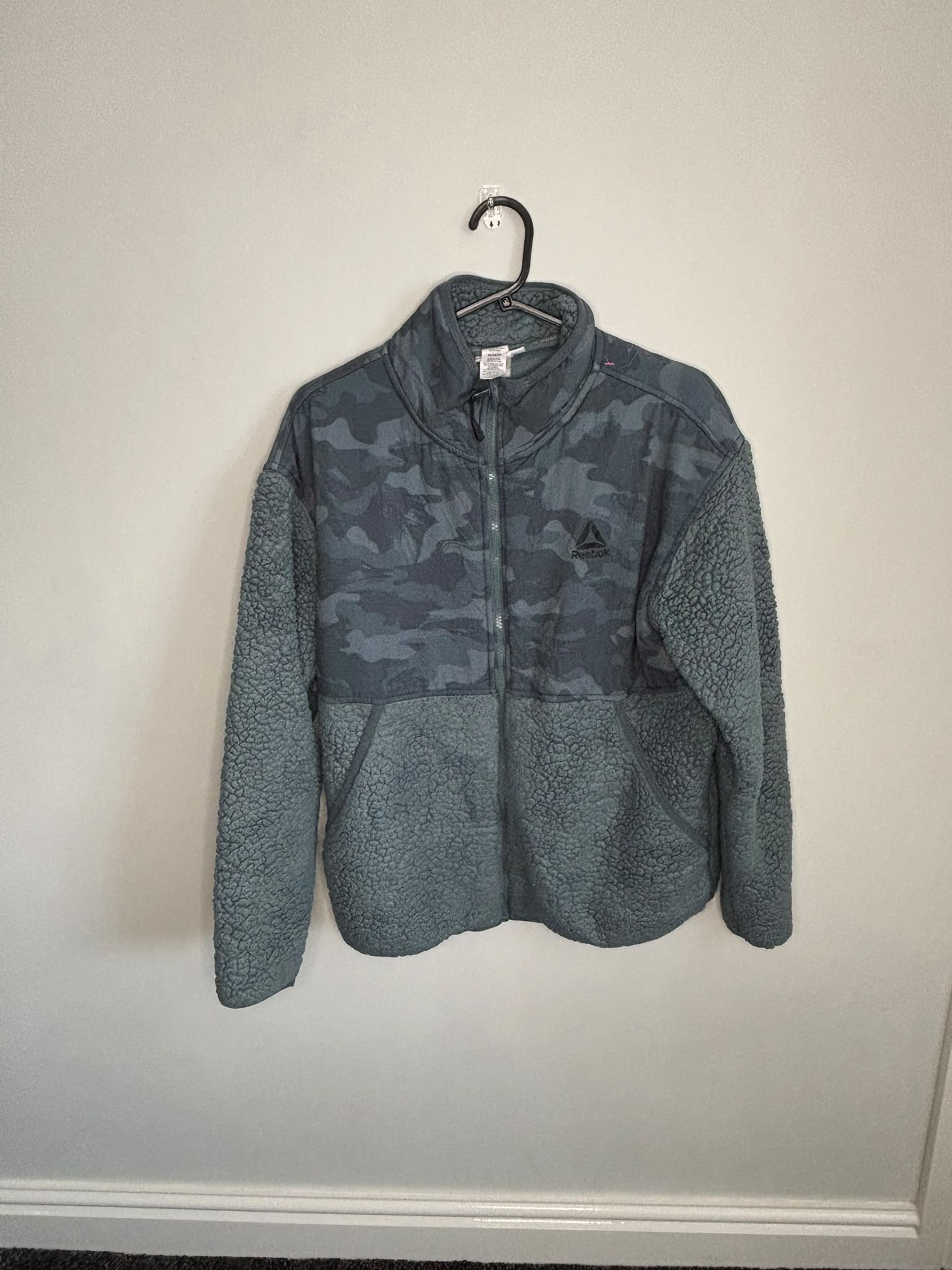 Reebok Camo Sherpa Fleece Jacket Grey Full Zip Teddy Size M image 3