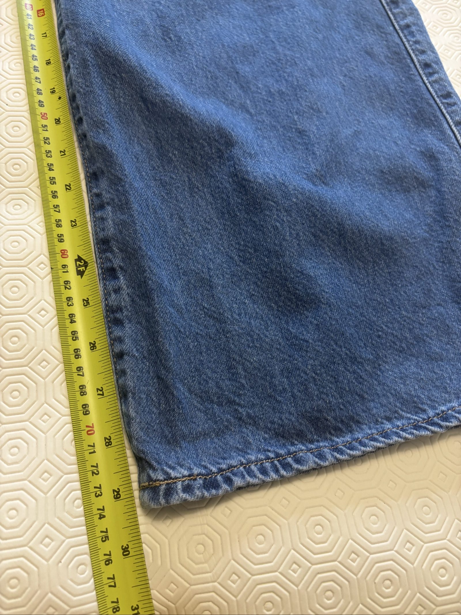 Levi Blue Denim Cargo Jeans 28 Wide Leg Pockets image 5