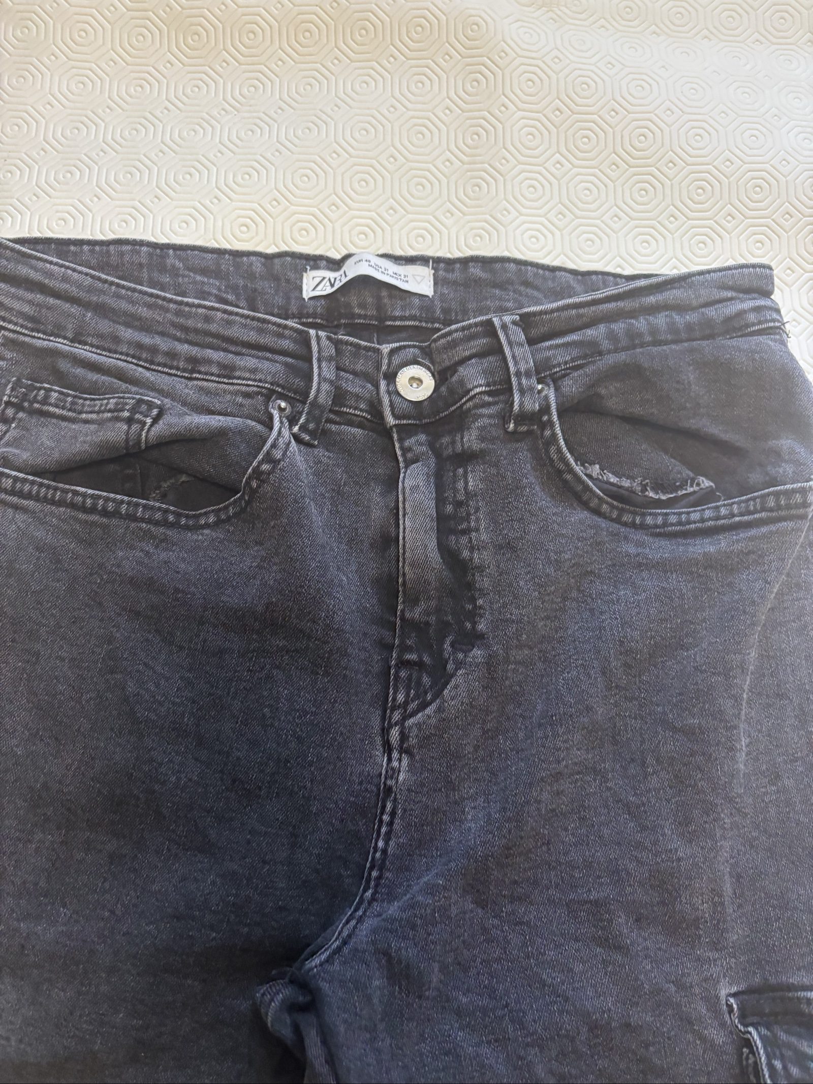 Zara Women's Washed Black Denim Cargo Jeans USA 31 image 2