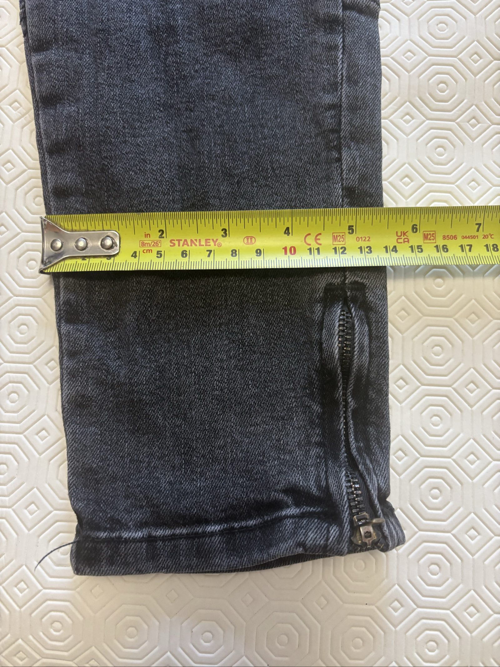 Zara Women's Washed Black Denim Cargo Jeans USA 31 image 6