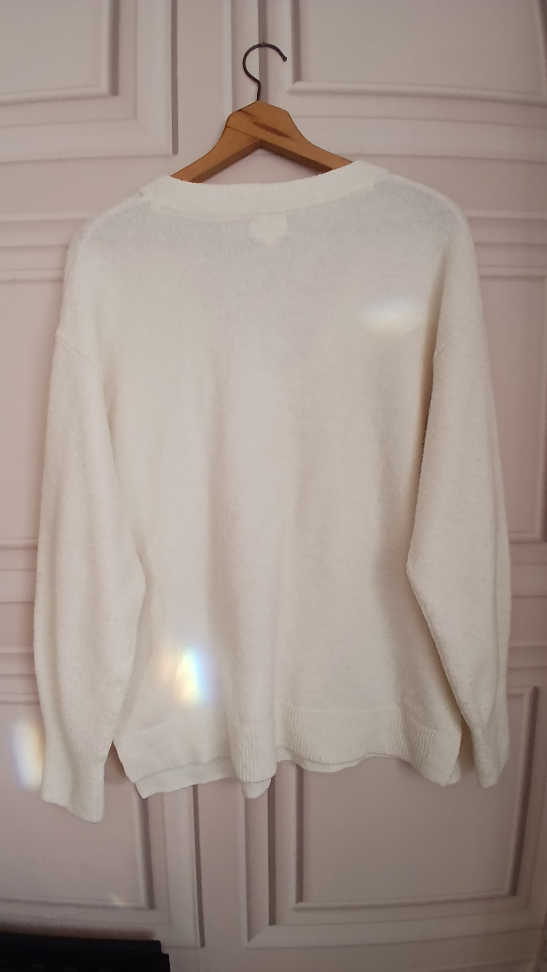 H&M White V-Neck Acrylic Blend Sweater Medium image 2