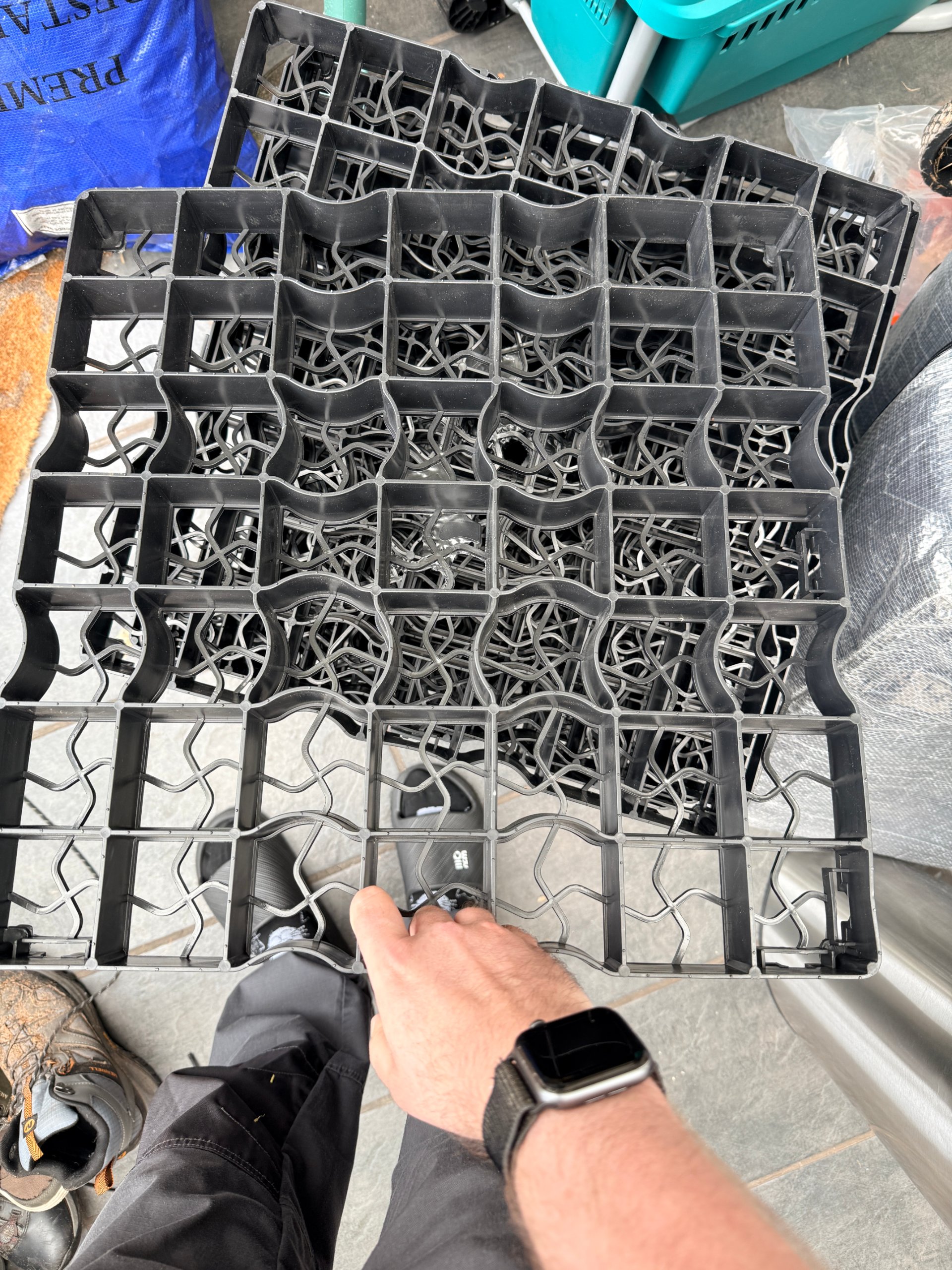 13x Interlocking Gravel Grids Plastic Ground Reinforcement Driveway Shed Base image 2