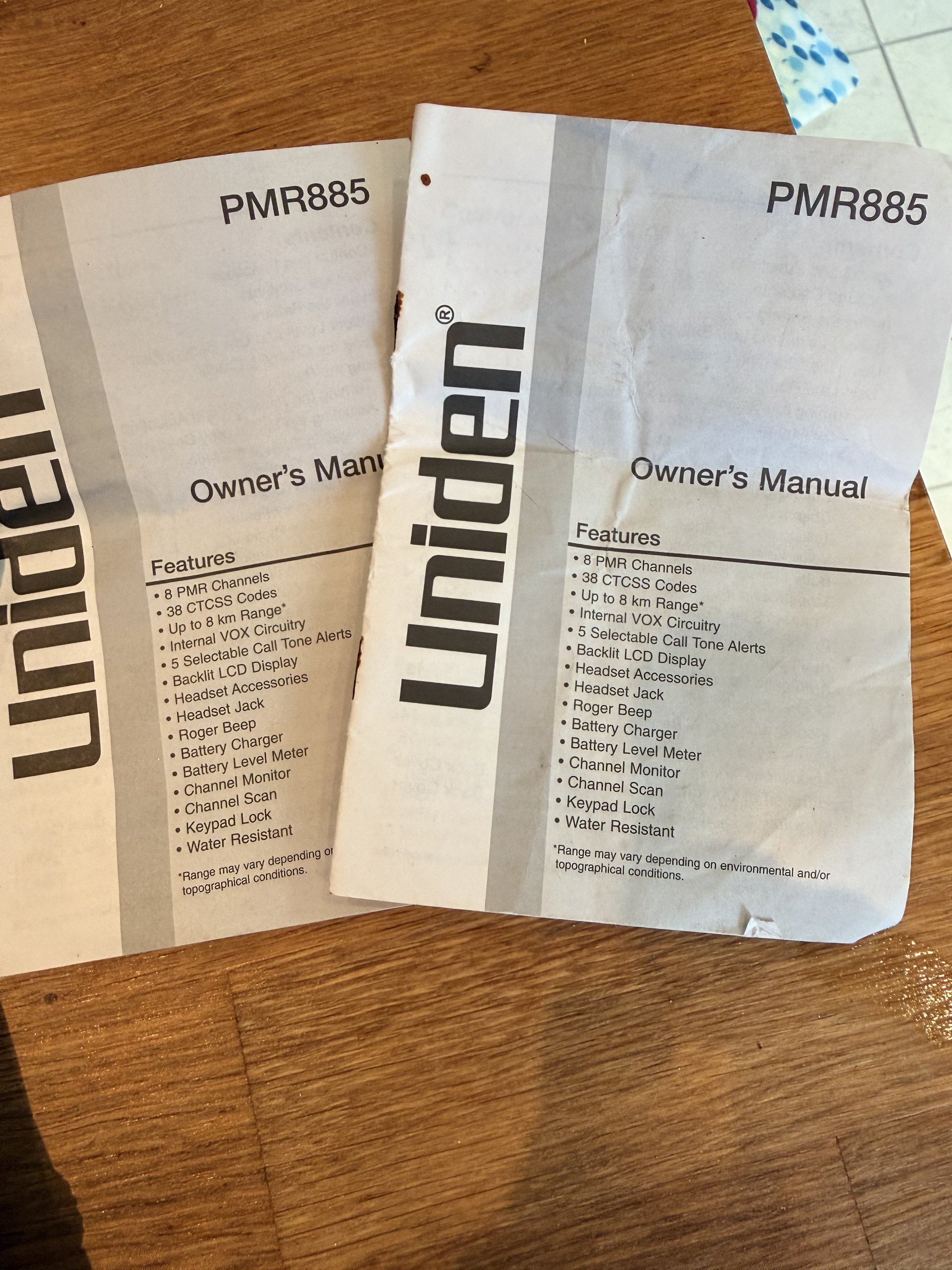 Uniden PMR885 2 Way Radio Set with Charger & Manuals - spares or repair image 6