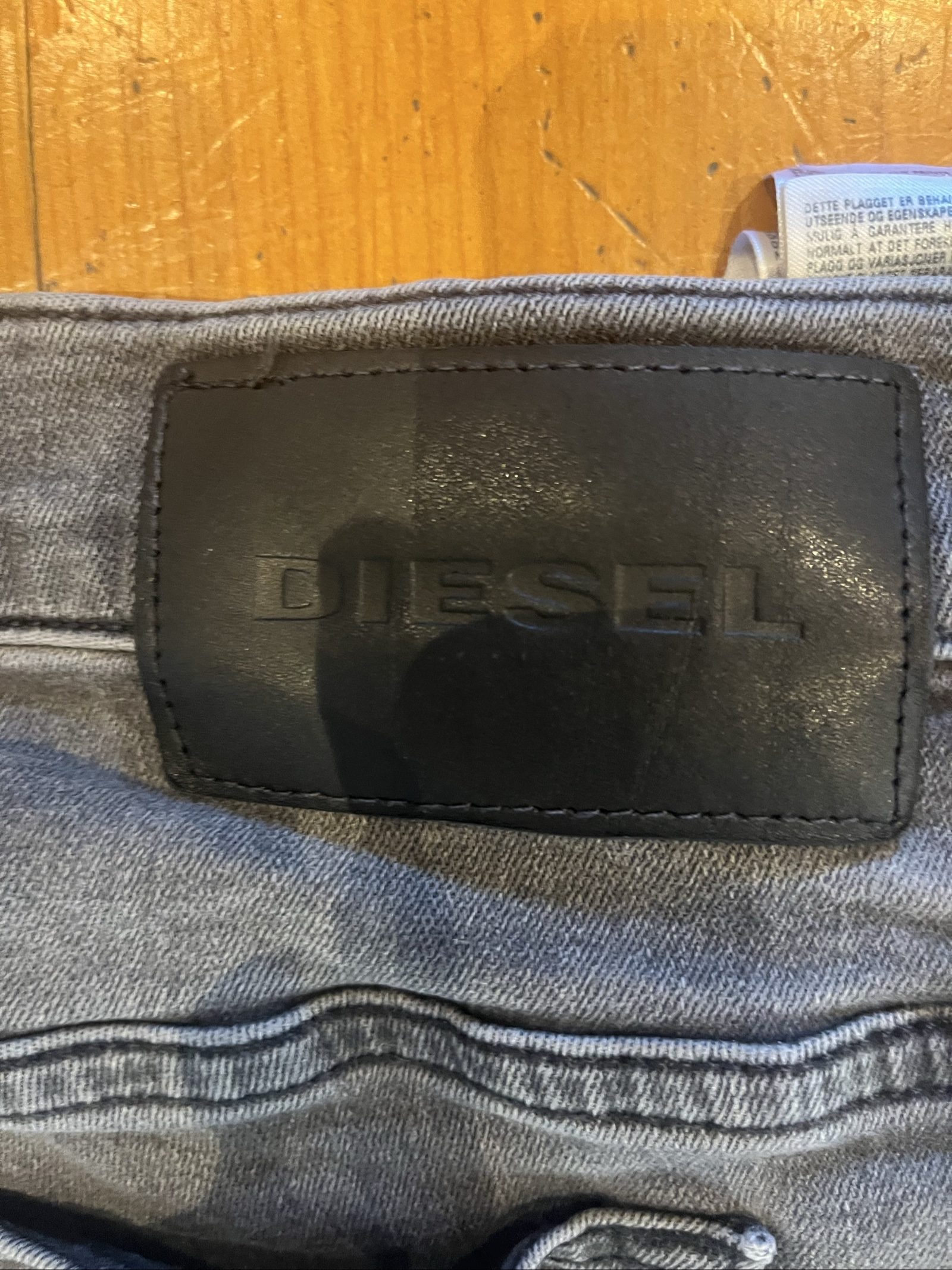 Diesel Grey D-Yennox Tapered Jeans W34 L32 image 6
