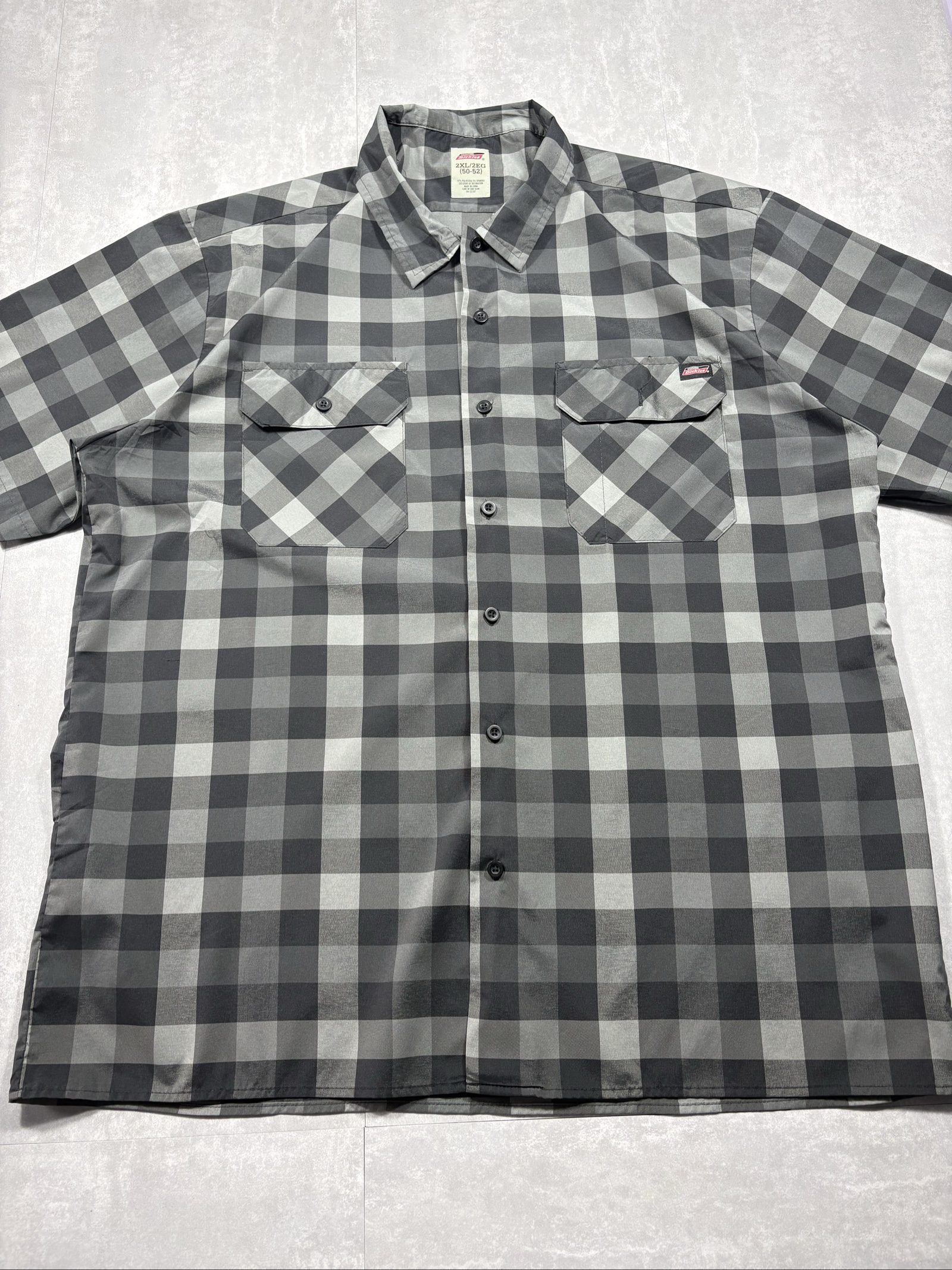 Dickies Men Black & Grey Checked Short Sleeve Shirt 2XL image 2