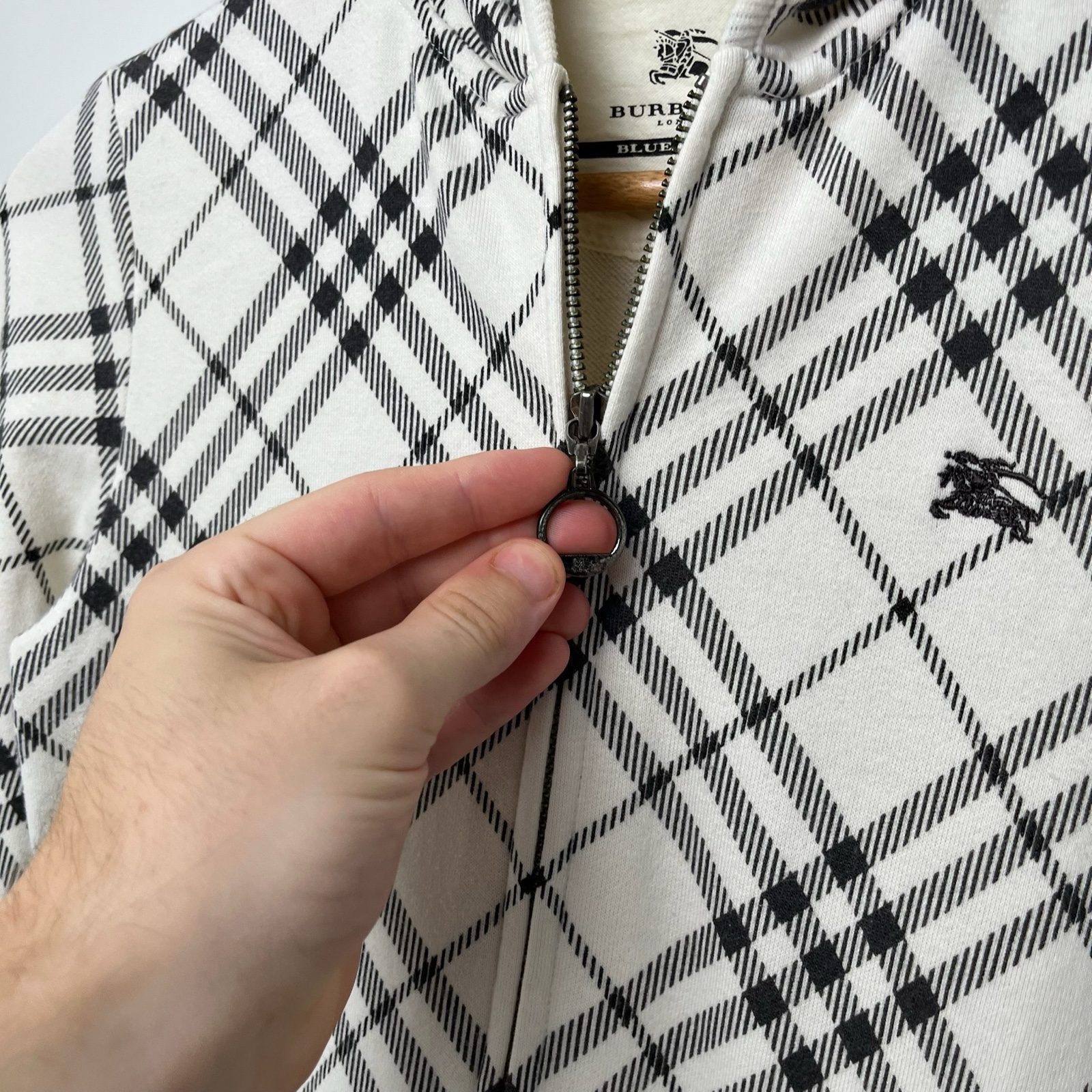 Burberry Black & White Plaid Zip Hoodie - S image 6