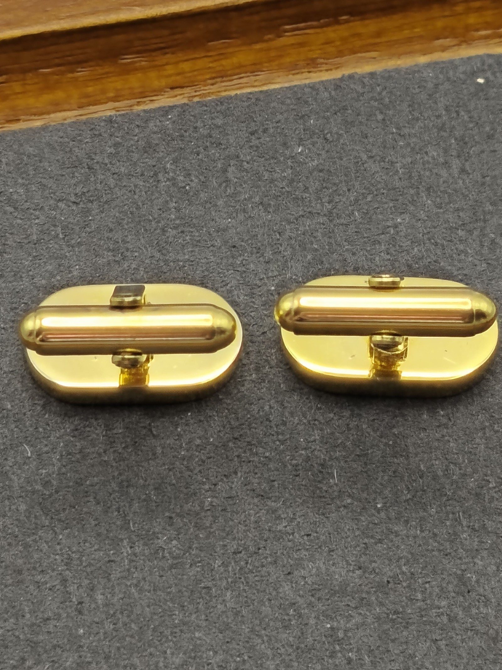 Christian Dior Gold Tone Cufflinks & Tie Clip Set image 8