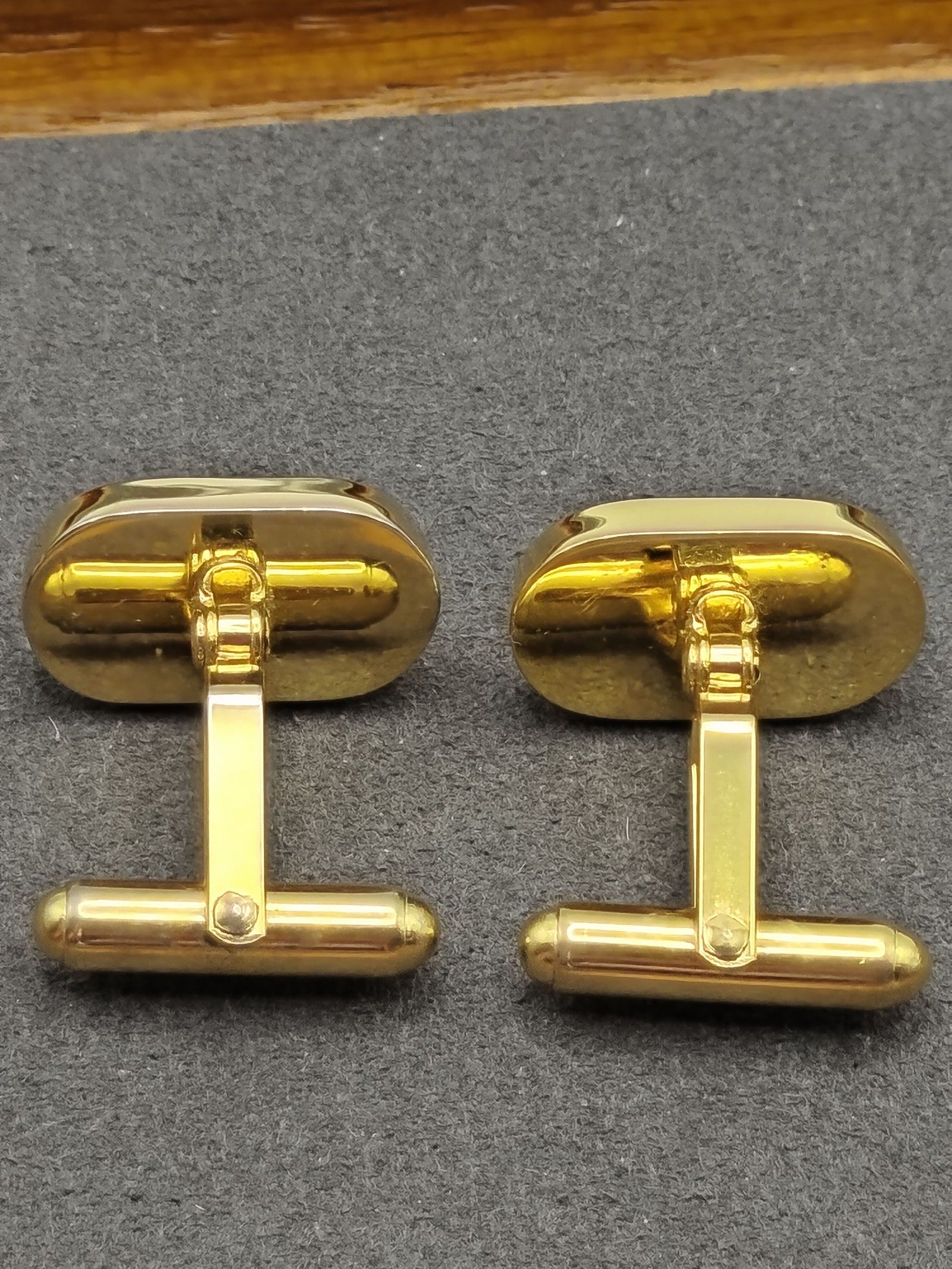 Christian Dior Gold Tone Cufflinks & Tie Clip Set image 9