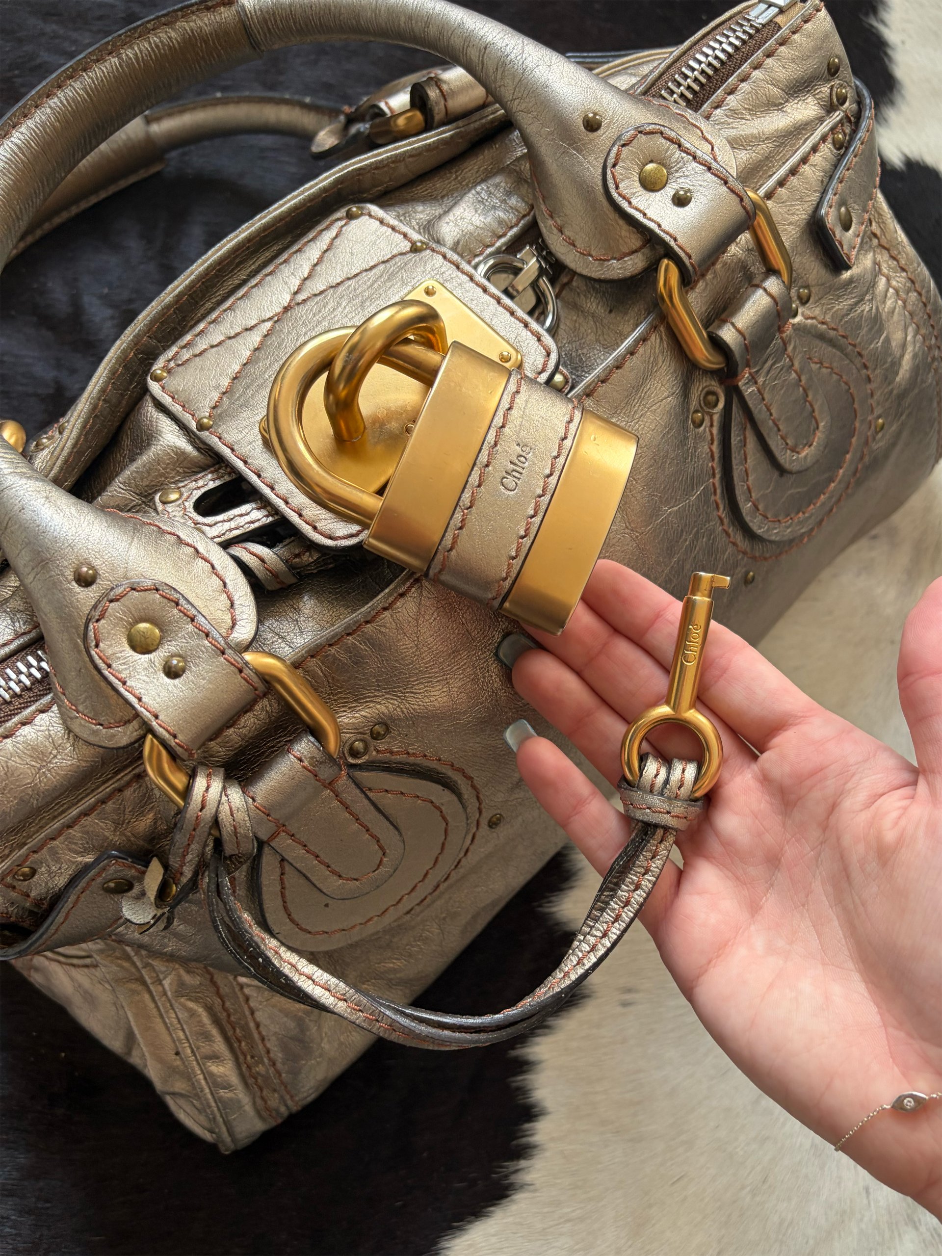 2005 Chloe Paddington Metallic Champagne Paddington Bag w/ Lock & Dustbag image 3