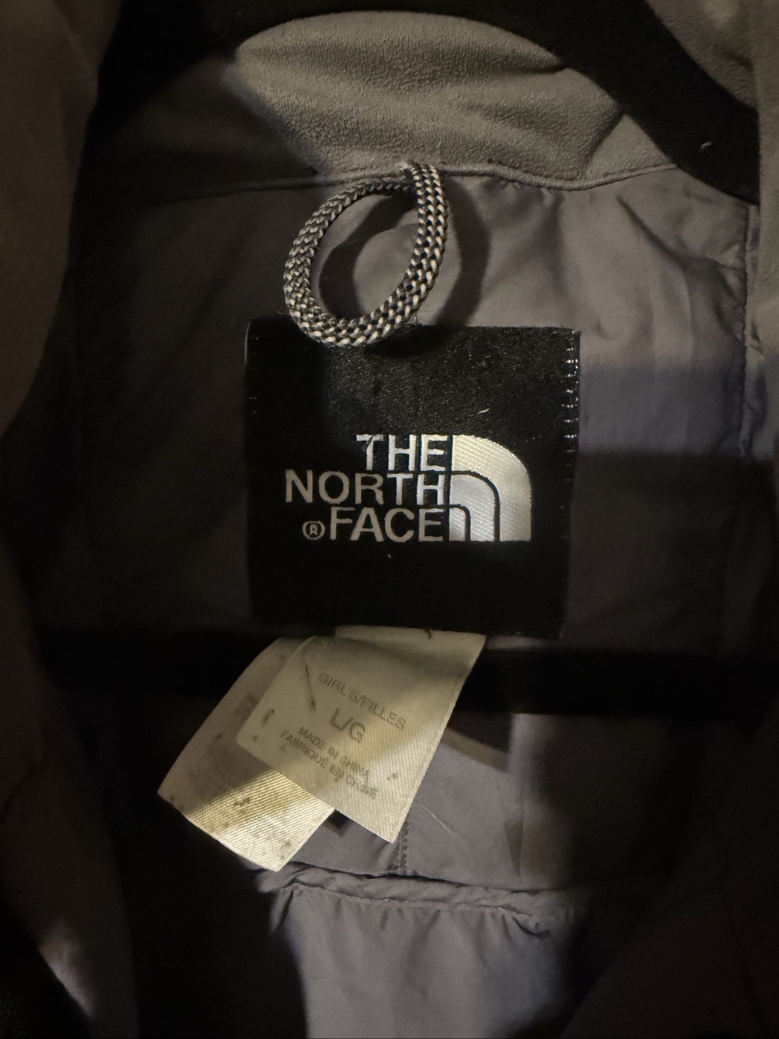 The North Face Black & Grey Puffer Coat Large 600 Fill Power (zip missing ! ) image 5