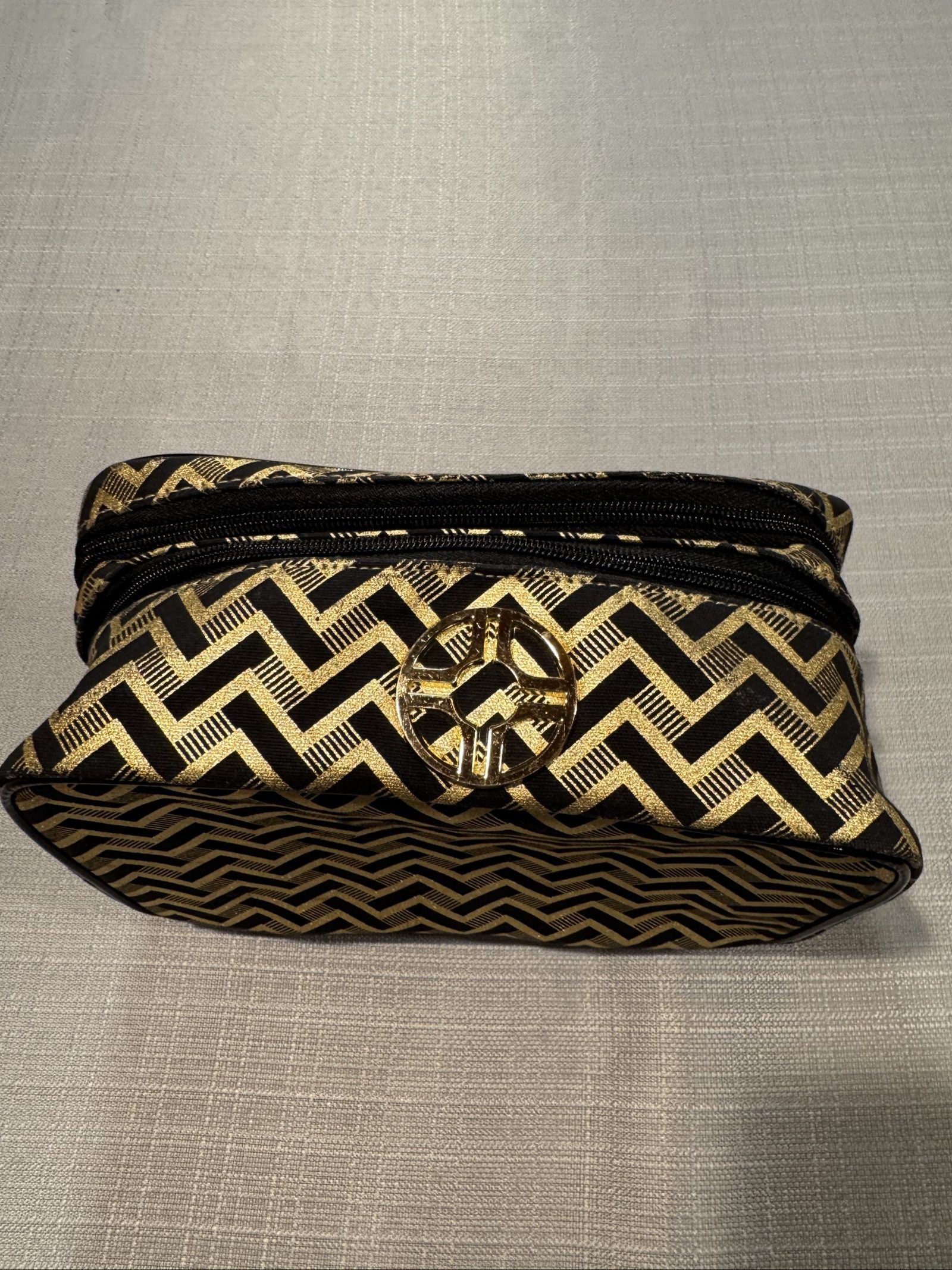 Kestrel Travel Cosmetic Makeup Organizer – Black Gold Geometric image 2
