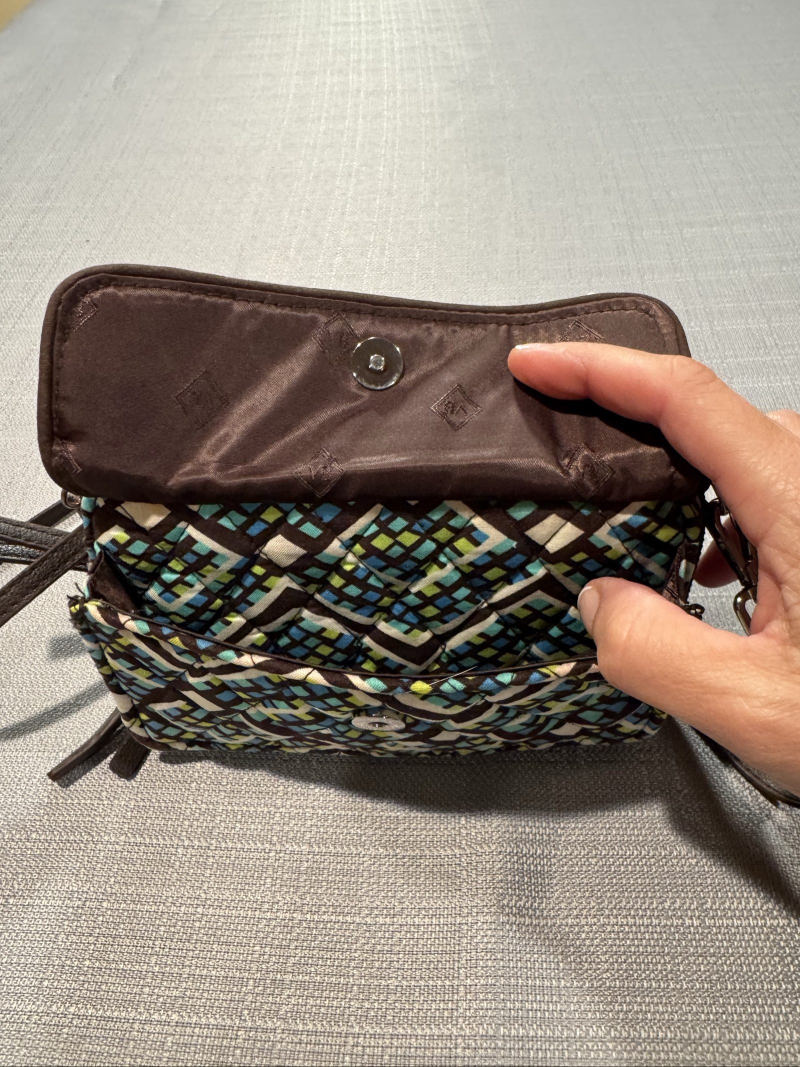 Vera Bradley Wallet Crossbody – Brown Blue Green Geometric image 4