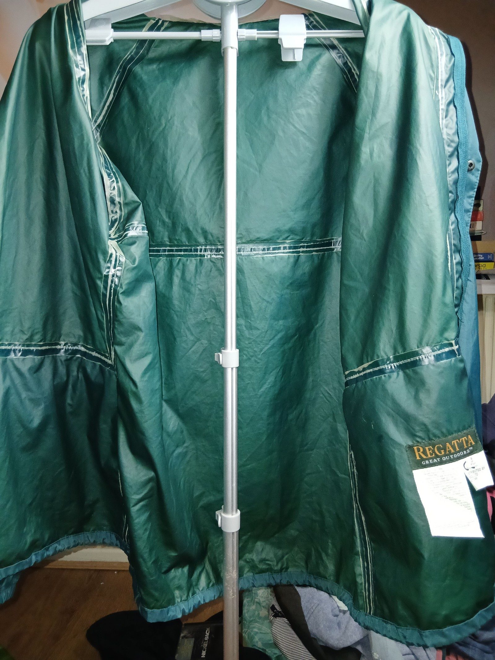 Regatta Unisex Green Waterproof Hooded Jacket Small S 38" image 7