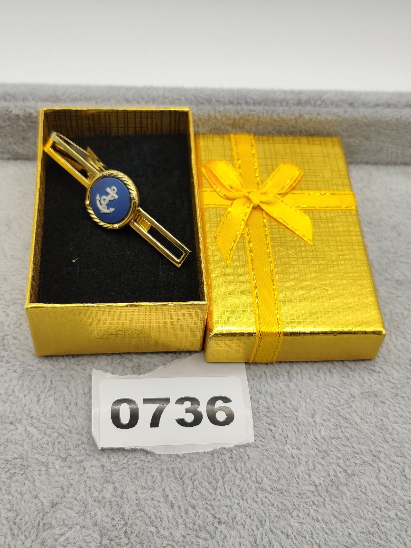 Wedgewood Gold Tone & Blue Anchor Design Tie Clip