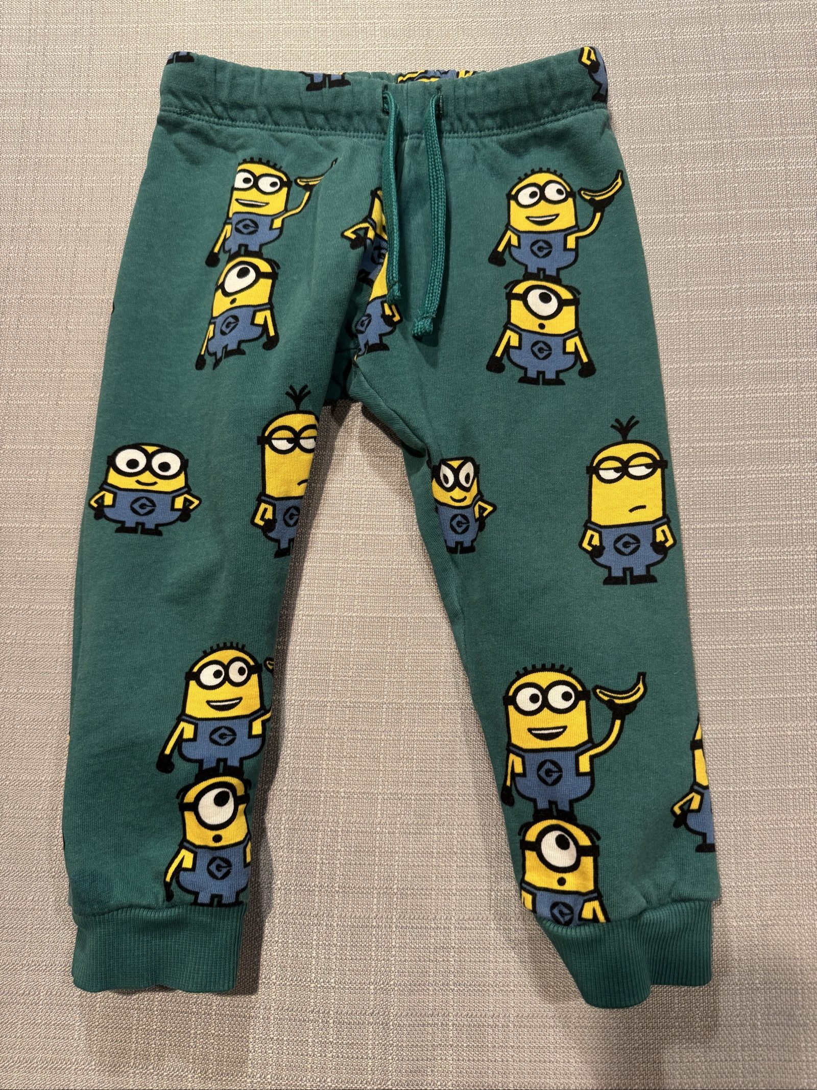 Boys H&M Minions Jogger Sweatpants – Green – 4T