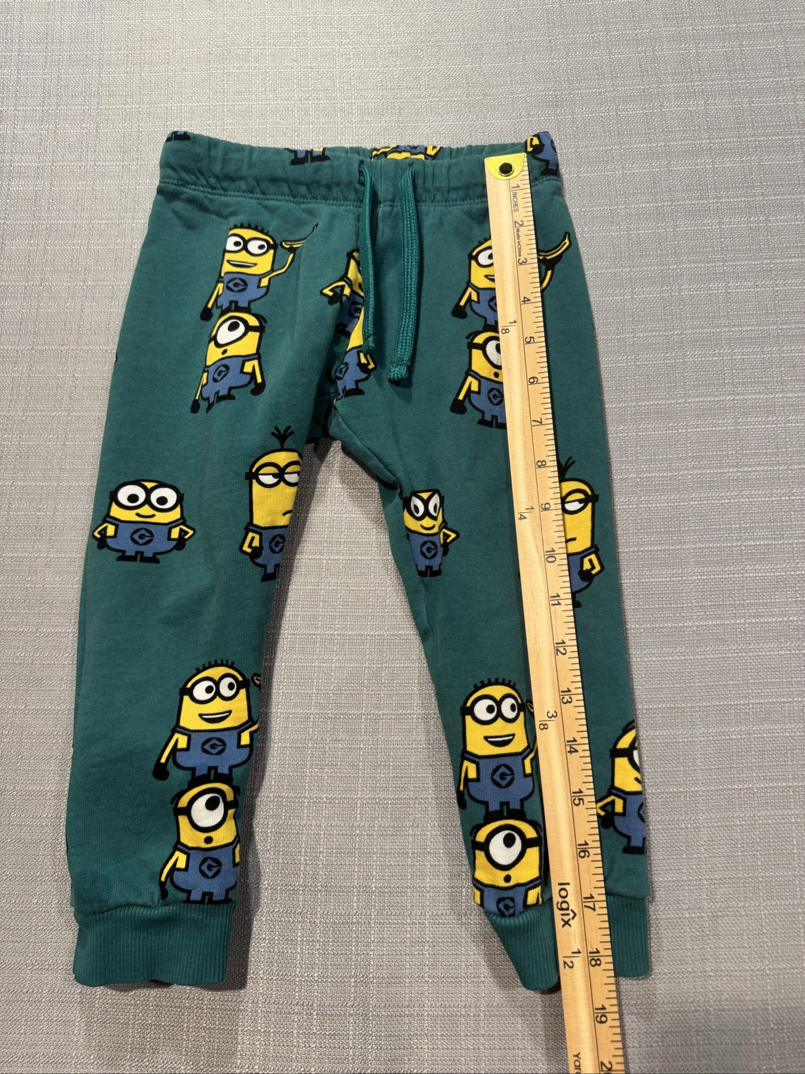 Boys H&M Minions Jogger Sweatpants – Green – 4T image 2