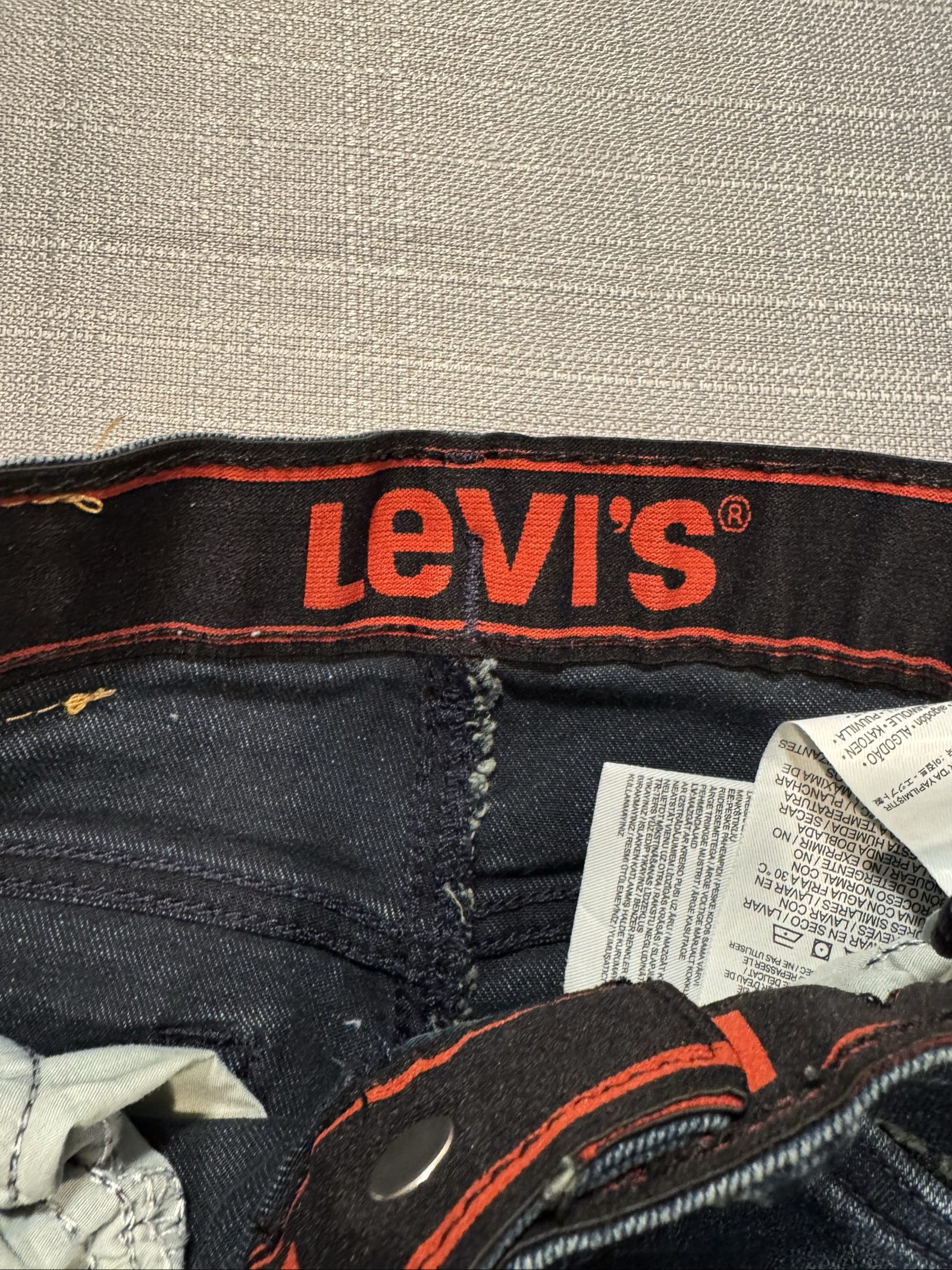 Boys Levi’s 514 Straight Fit Jeans – Dark Wash – 7 Regular image 2