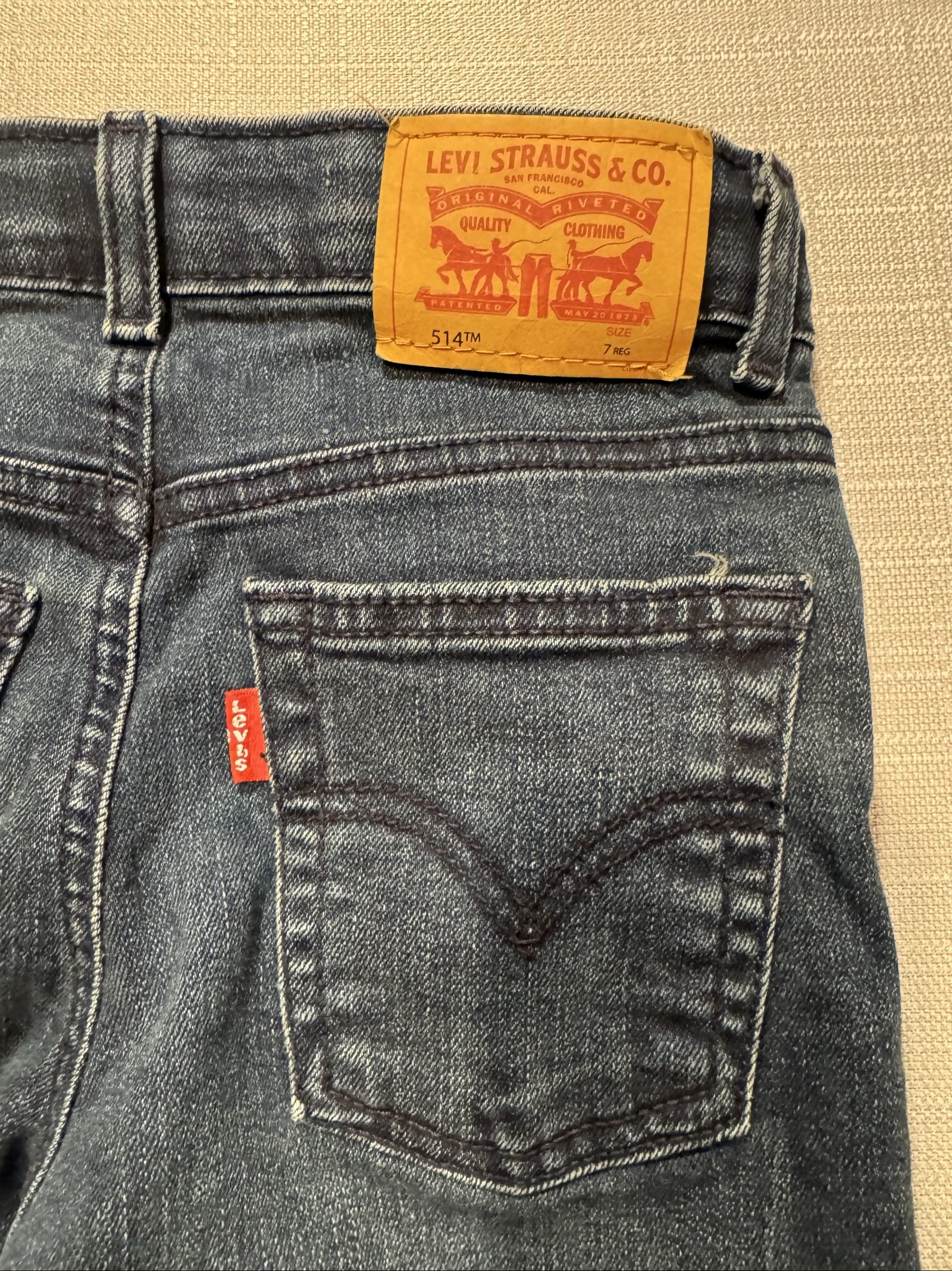 Boys Levi’s 514 Straight Fit Jeans – Dark Wash – 7 Regular image 5