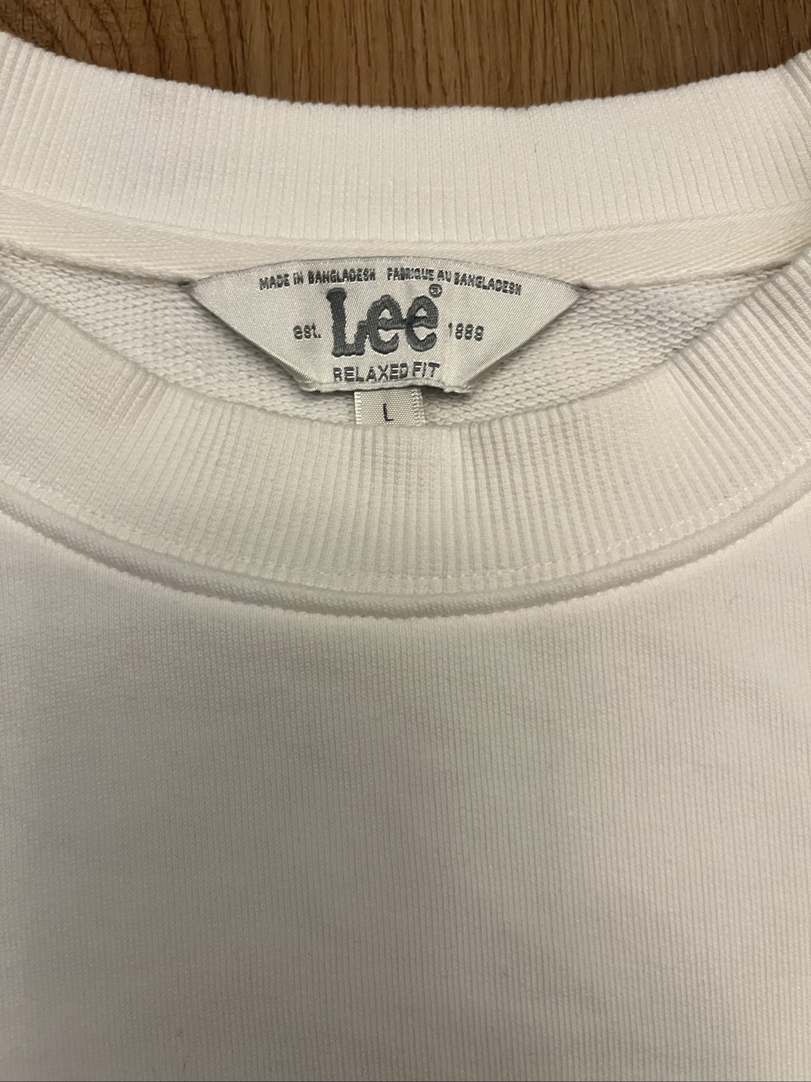 Lee Women's White Relaxed Fit Sweatshirt Large image 2