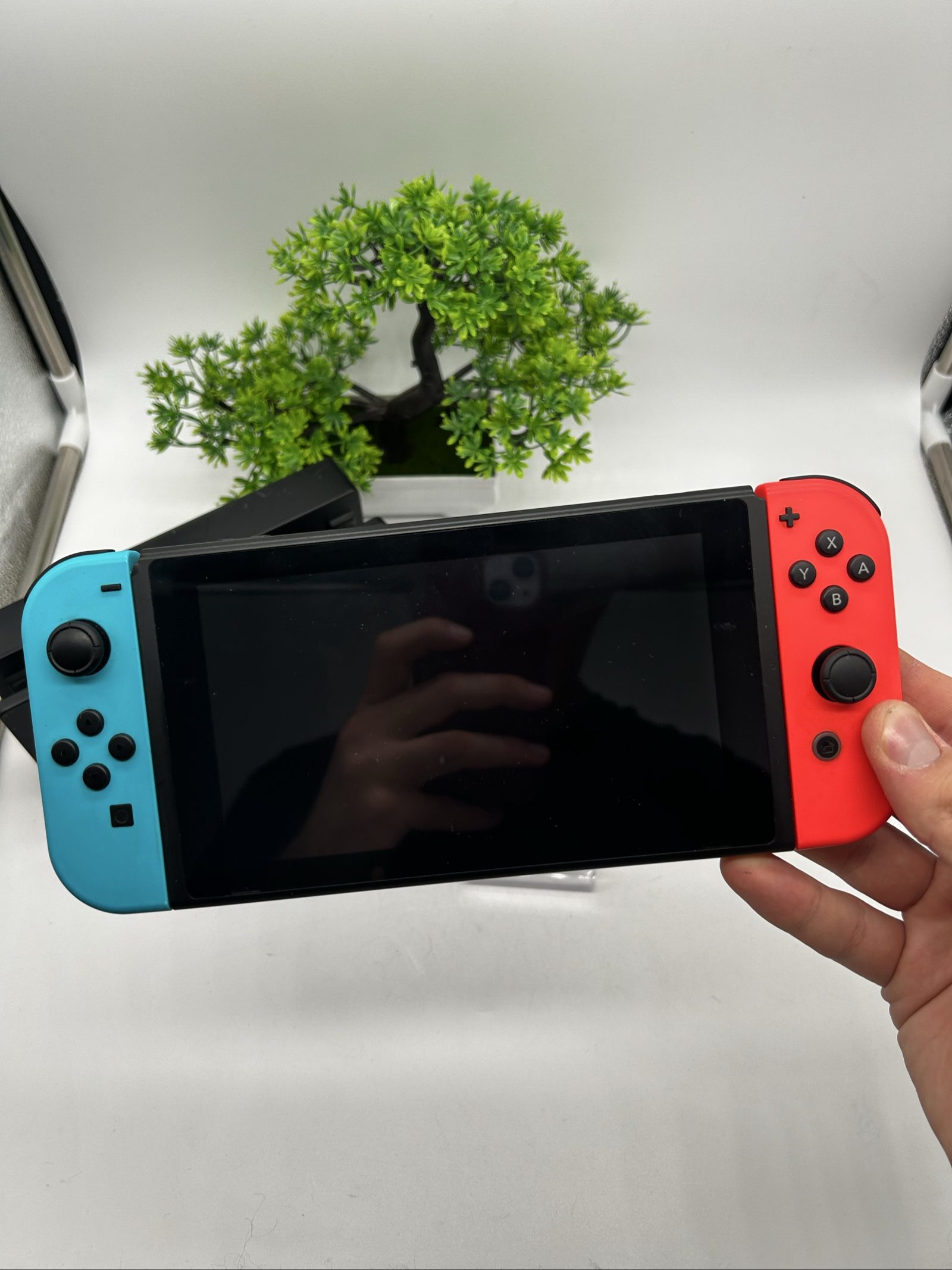 Nintendo Switch Blu/Rossa + SD 256GB – Completa – Eccellenti Condizioni image 7