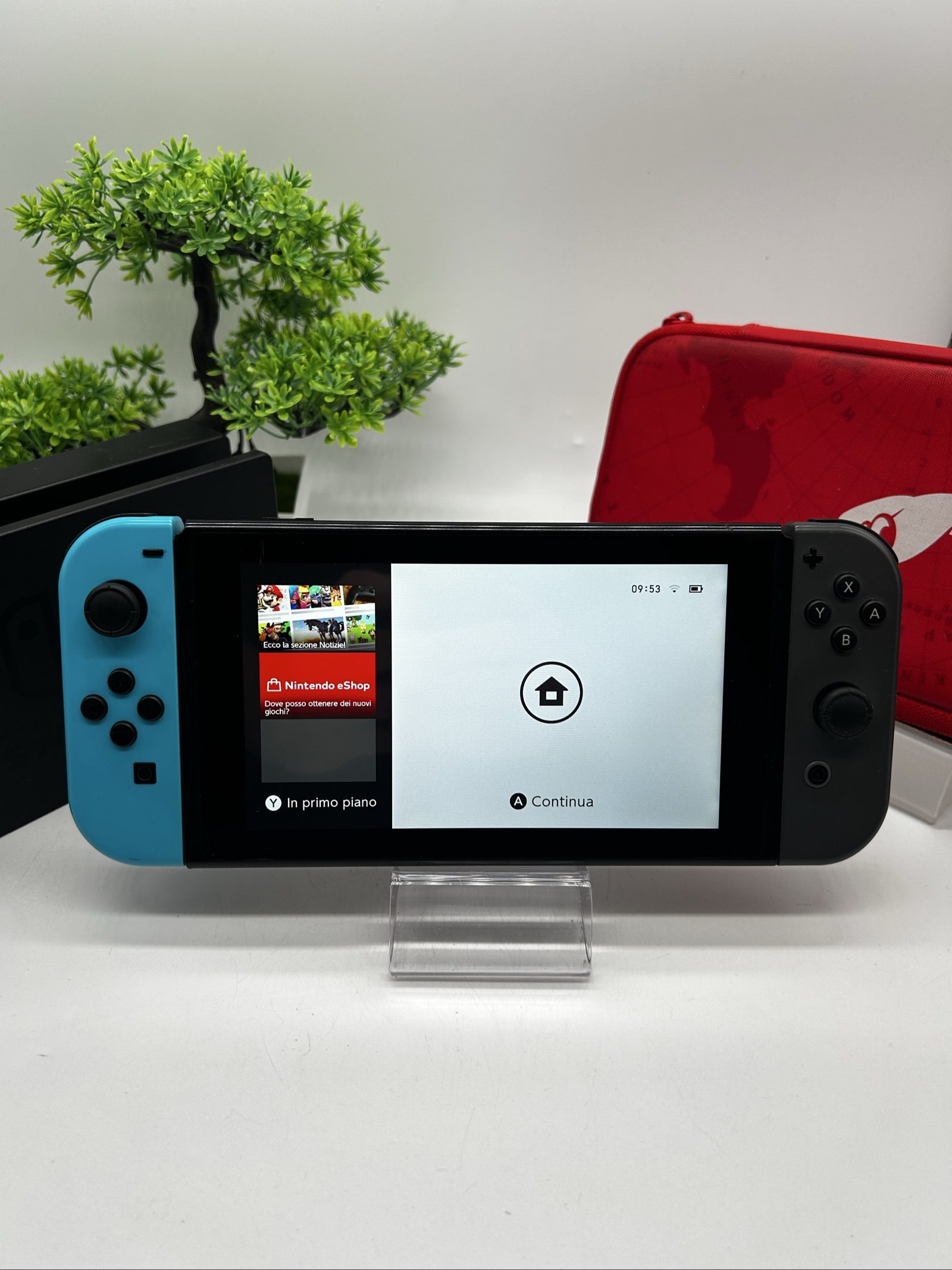 Nintendo Switch Blu/Grigia + FIFA 19 + Custodia – Completa – Ottime Condizioni image 2