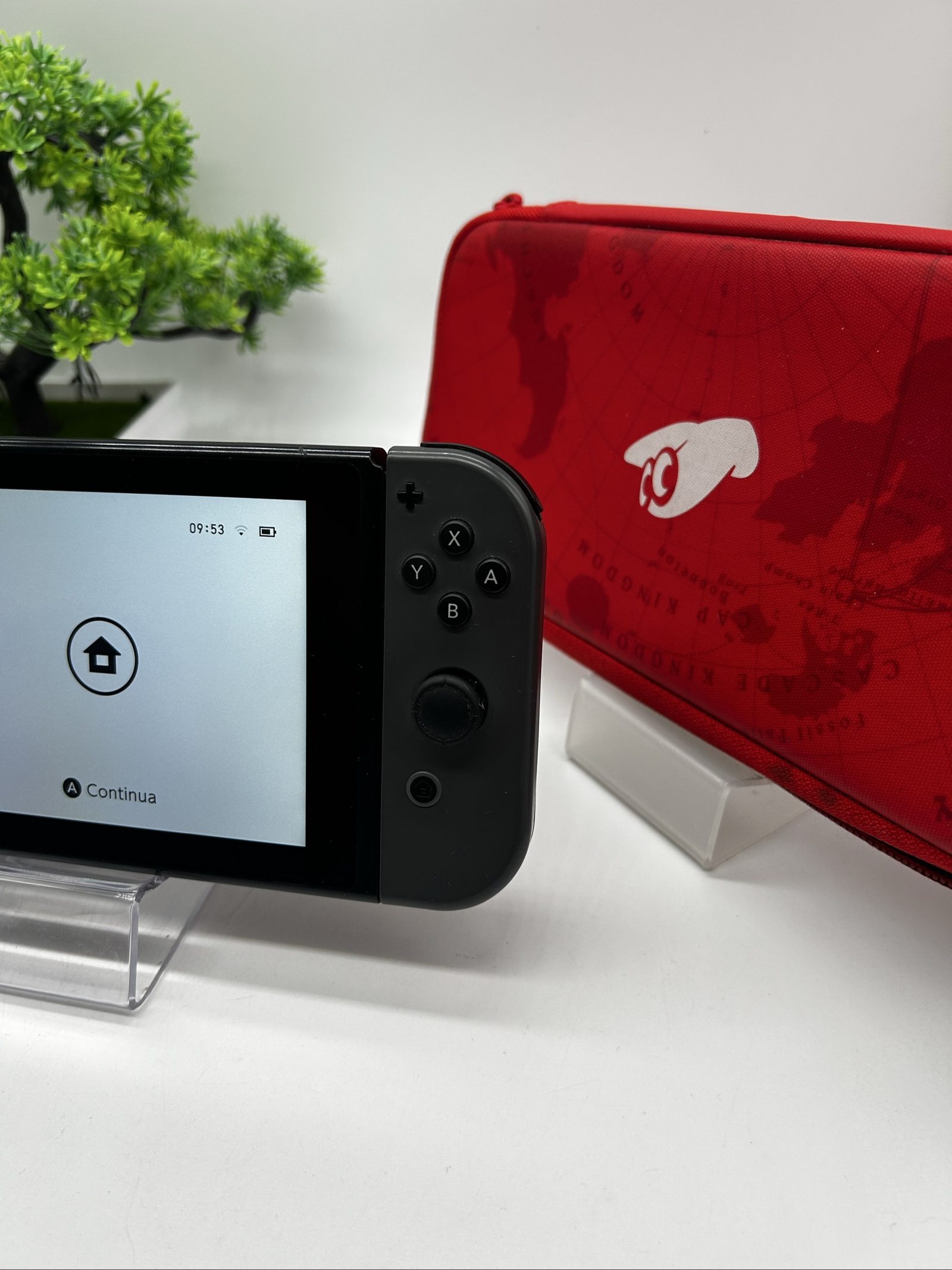 Nintendo Switch Blu/Grigia + FIFA 19 + Custodia – Completa – Ottime Condizioni image 3