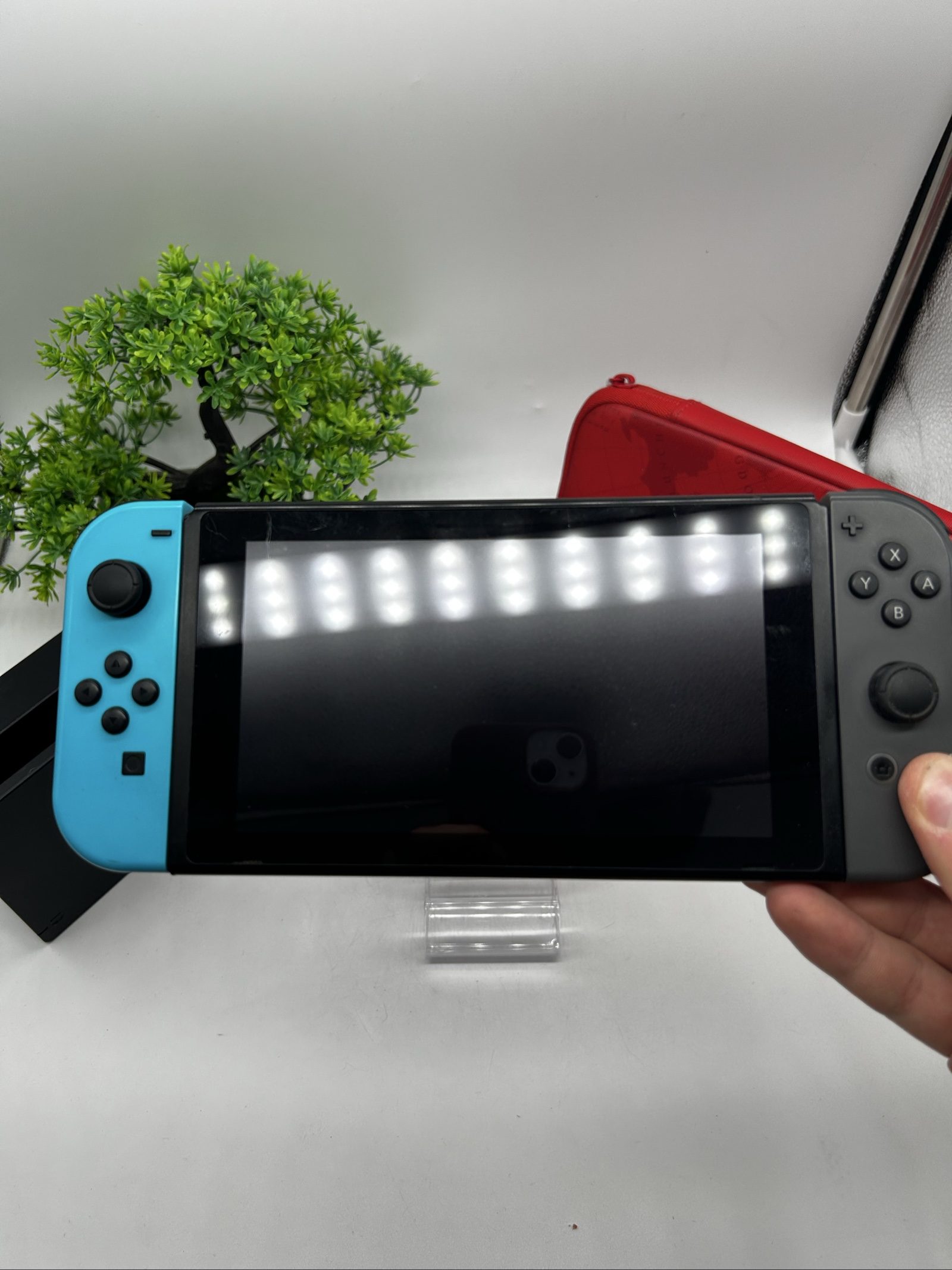 Nintendo Switch Blu/Grigia + FIFA 19 + Custodia – Completa – Ottime Condizioni image 6