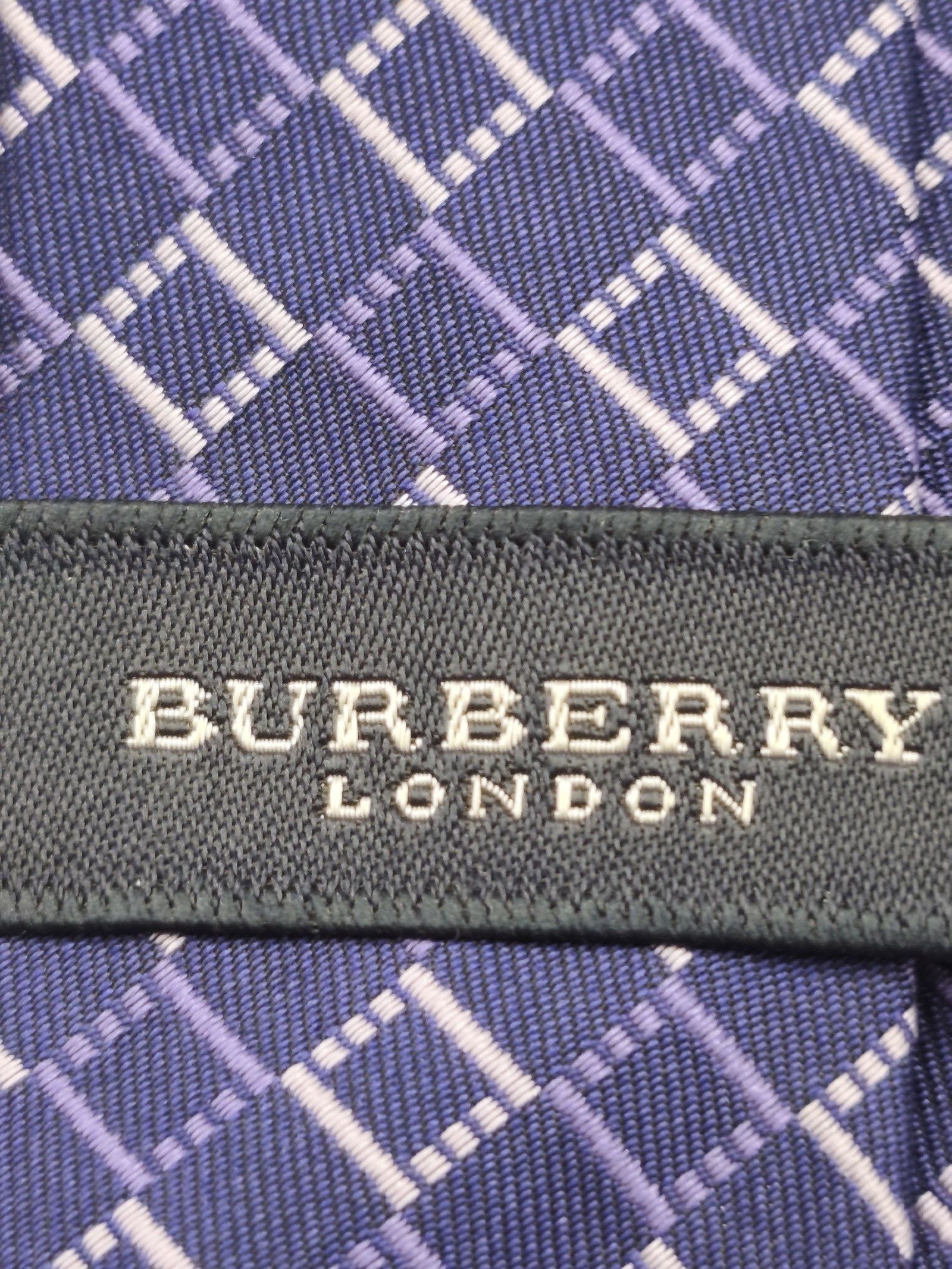 Burberry London Blue & White Patterned Silk Tie image 4