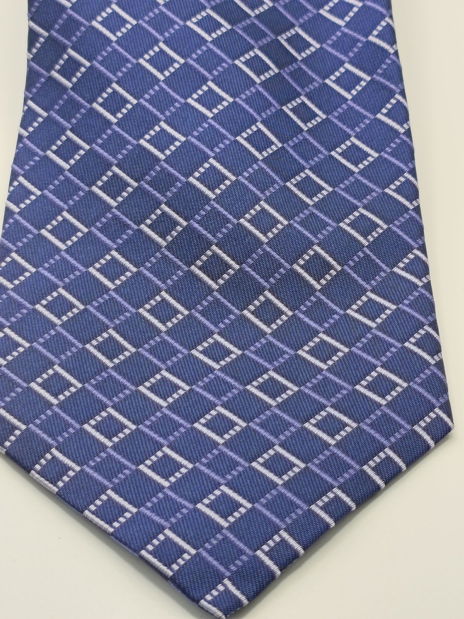 Burberry London Blue & White Patterned Silk Tie image 7